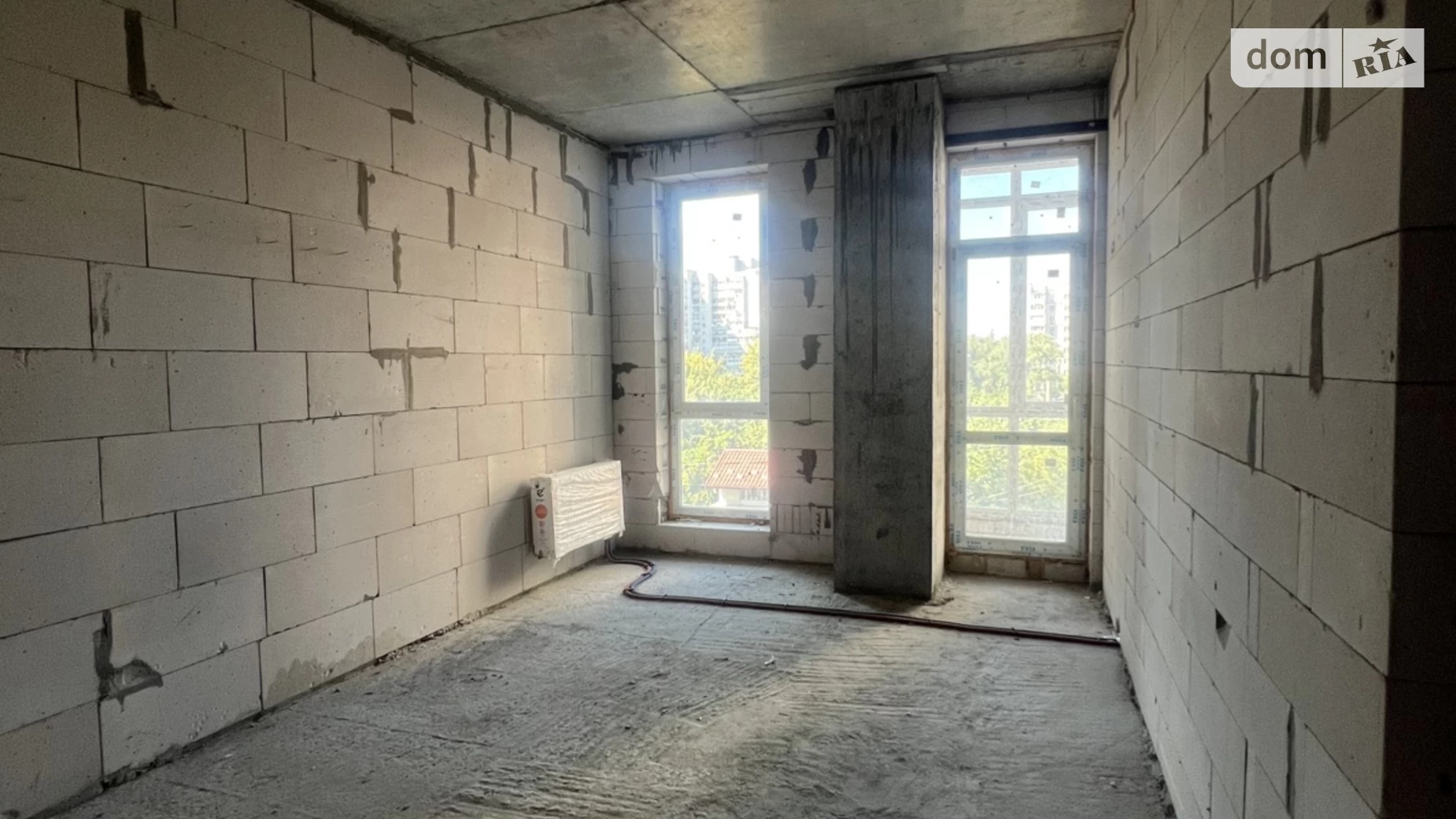 Продается 2-комнатная квартира 74 кв. м в Харькове, ул. Сухумская, 22 - фото 2