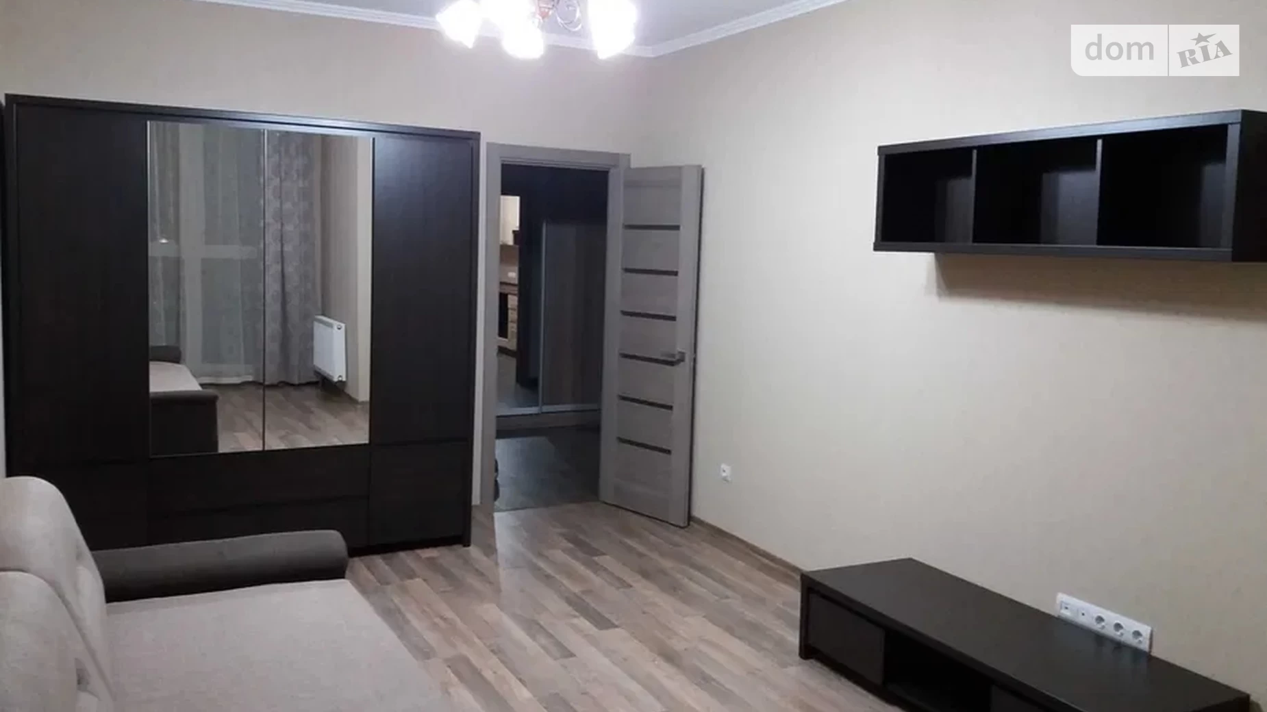 Продается 1-комнатная квартира 50 кв. м в Киеве, ул. Драгоманова, 2А - фото 3