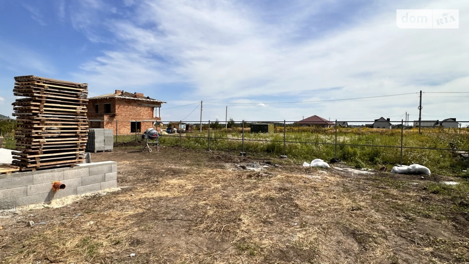 Продается одноэтажный дом 117 кв. м с бассейном, цена: 95000 $ - фото 4