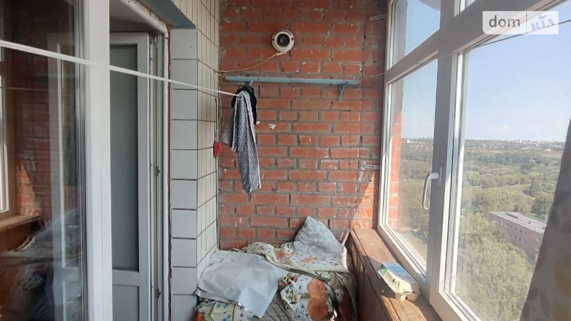Продается 1-комнатная квартира 38 кв. м в Полтаве, ул. Героев Украины(Героев Сталинграда) - фото 2