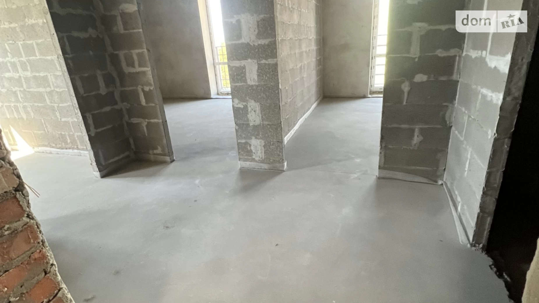 Продається 2-кімнатна квартира 68 кв. м у Гостомелі - фото 2