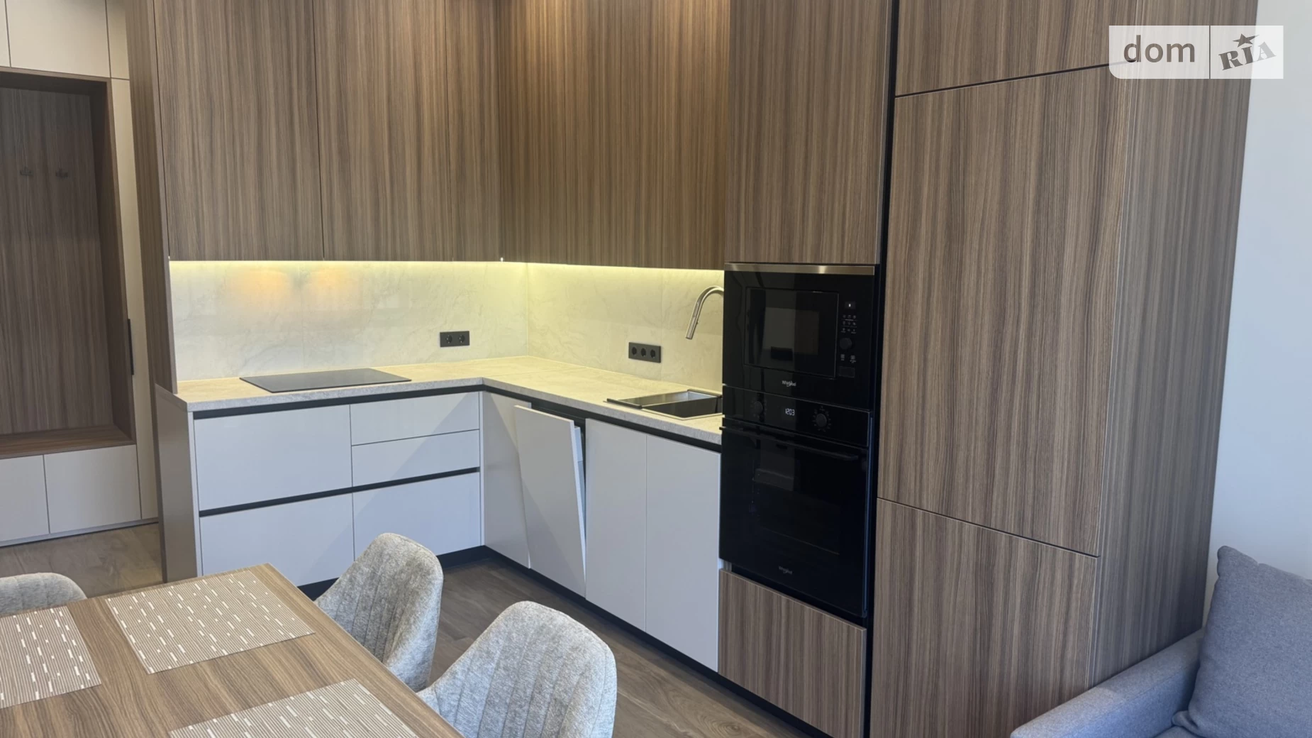 Сдается в аренду 1-комнатная квартира 45 кв. м в Ужгороде, ул. Загорская, 122 - фото 2