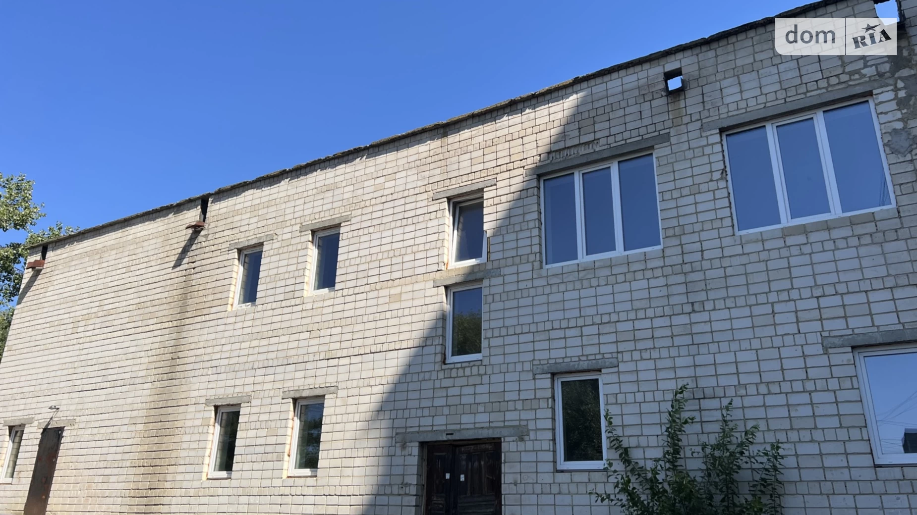 Продается помещения свободного назначения 1037.2 кв. м в 2-этажном здании, цена: 740870 $ - фото 2