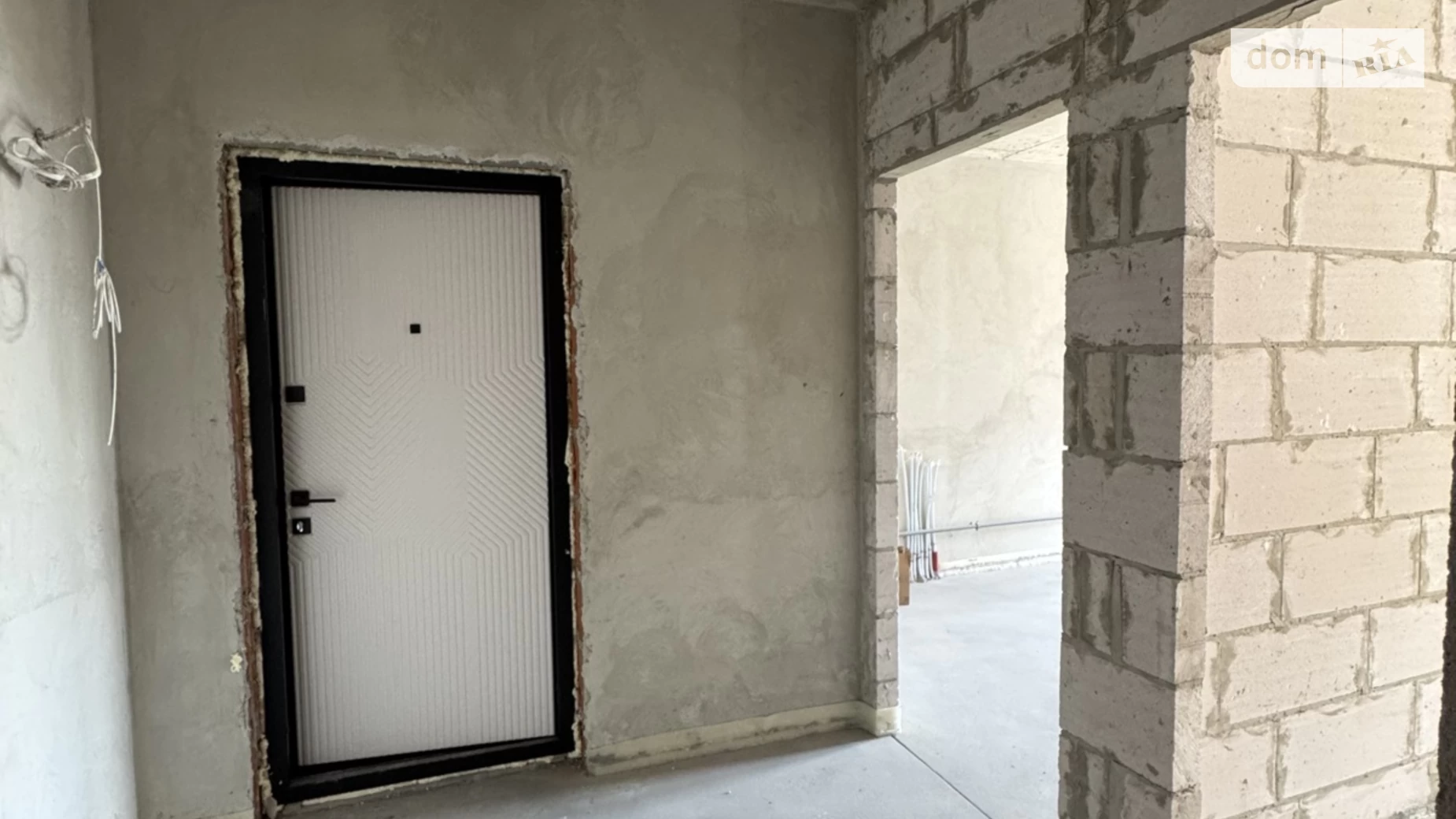 Продается 1-комнатная квартира 47.8 кв. м в Ивано-Франковске, ул. Ленкавского, 2 - фото 2