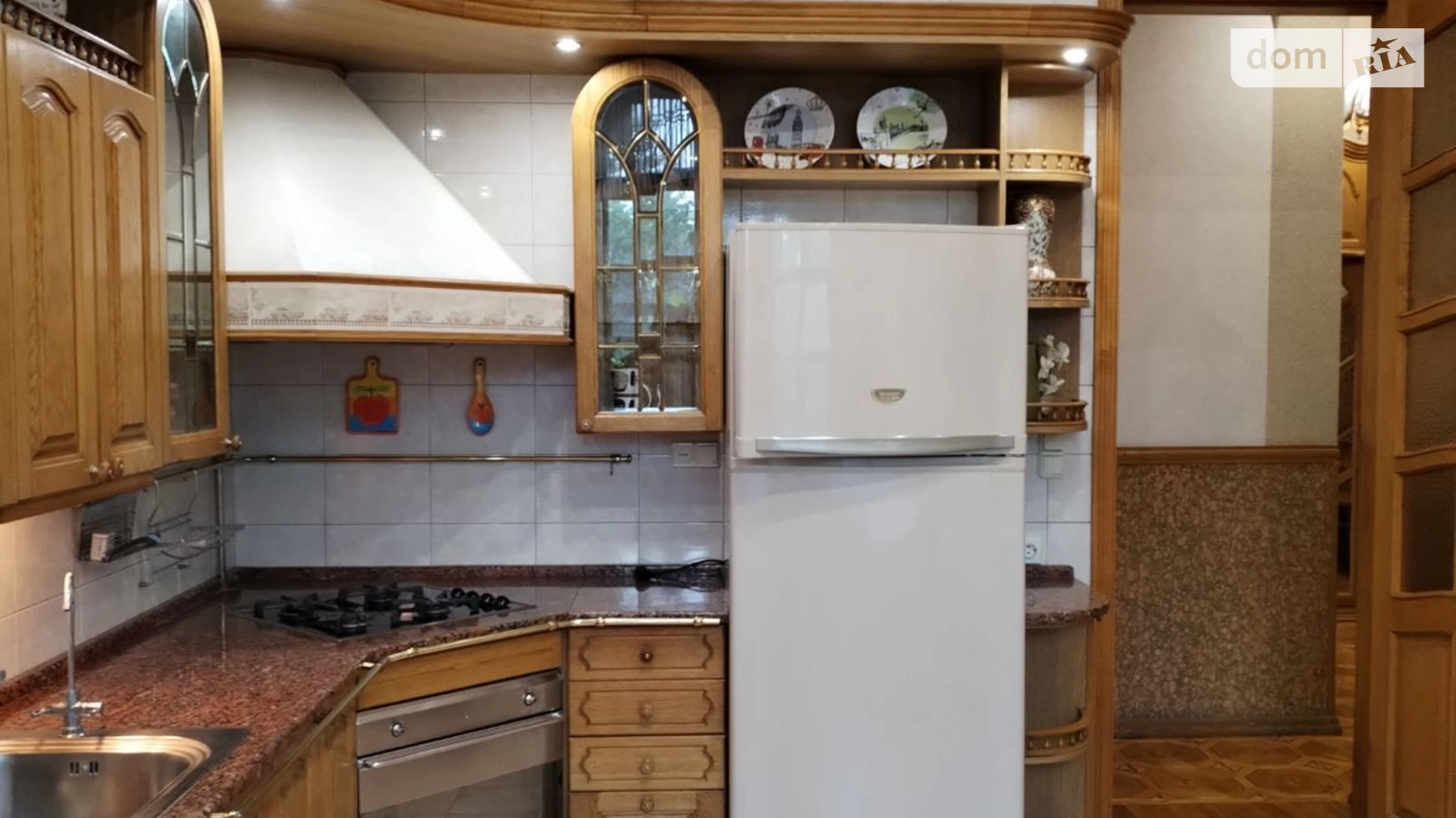 Продается дом на 2 этажа 320 кв. м с верандой, цена: 120000 $ - фото 3