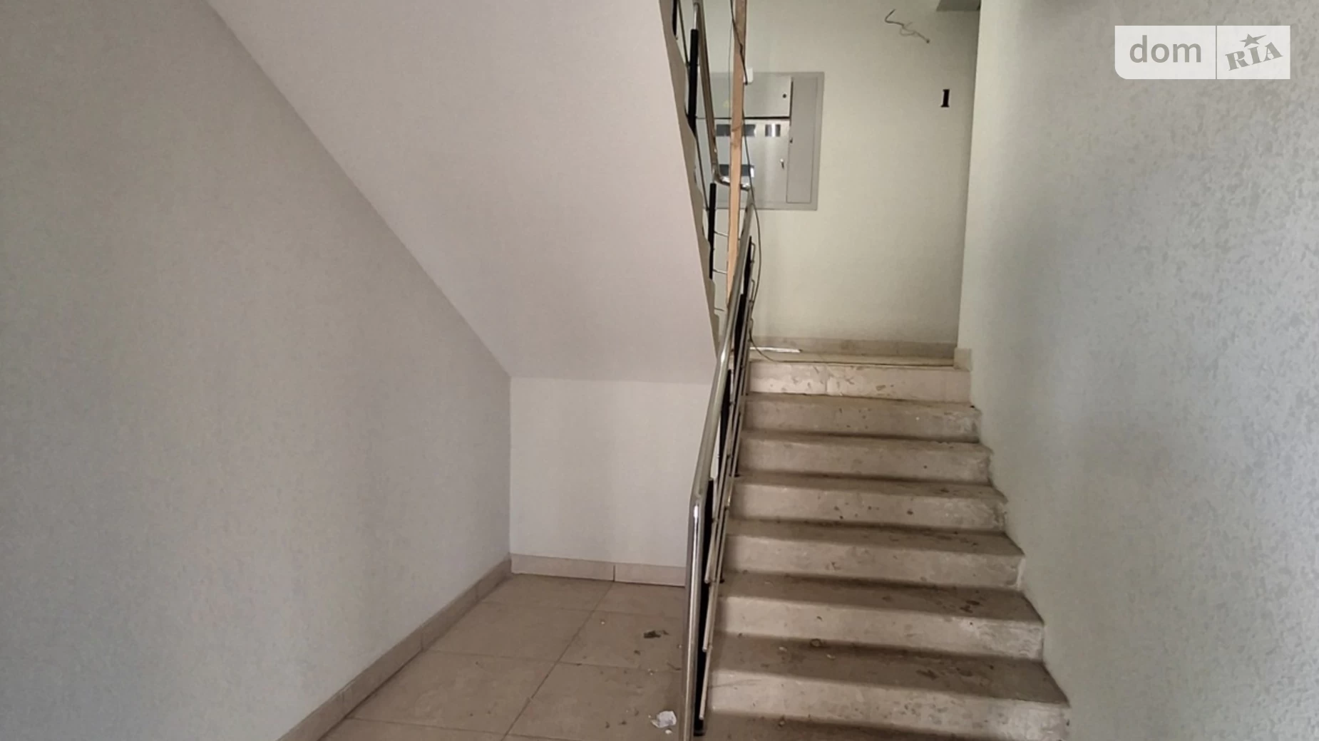 Продается 1-комнатная квартира 45 кв. м в Хмельницком, ул. Заречанская, 3/3В - фото 2