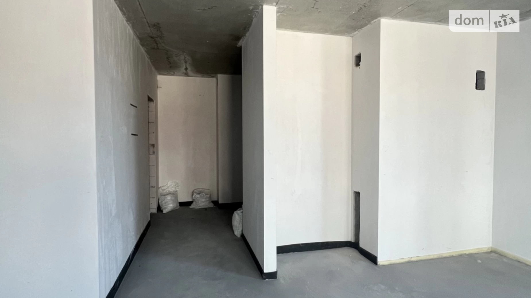 Продается 3-комнатная квартира 107 кв. м в Ивано-Франковске, ул. Гетьмана Ивана Мазепы, 142 - фото 2