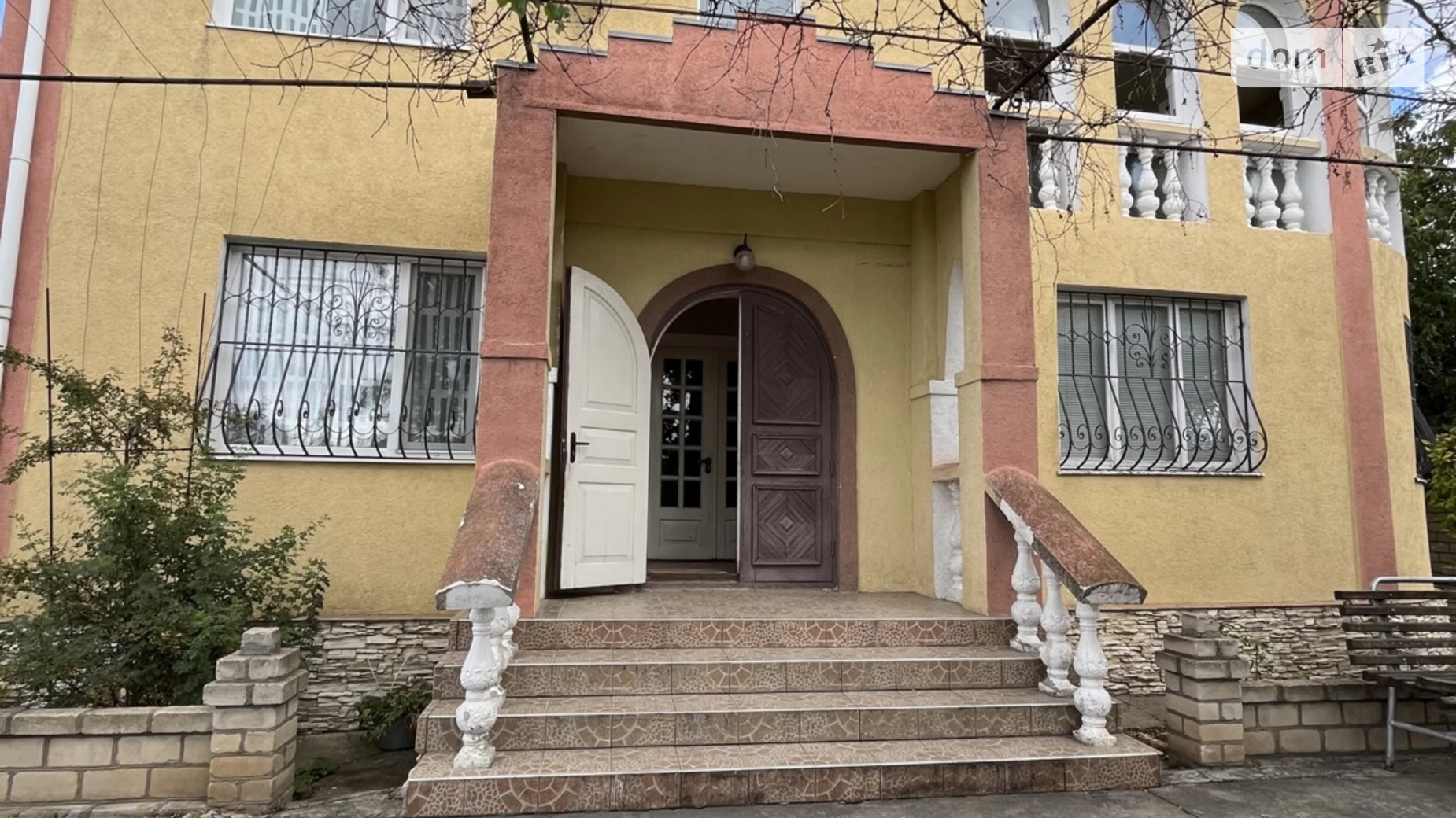 Продается дом на 2 этажа 200 кв. м с камином, цена: 84000 $ - фото 2
