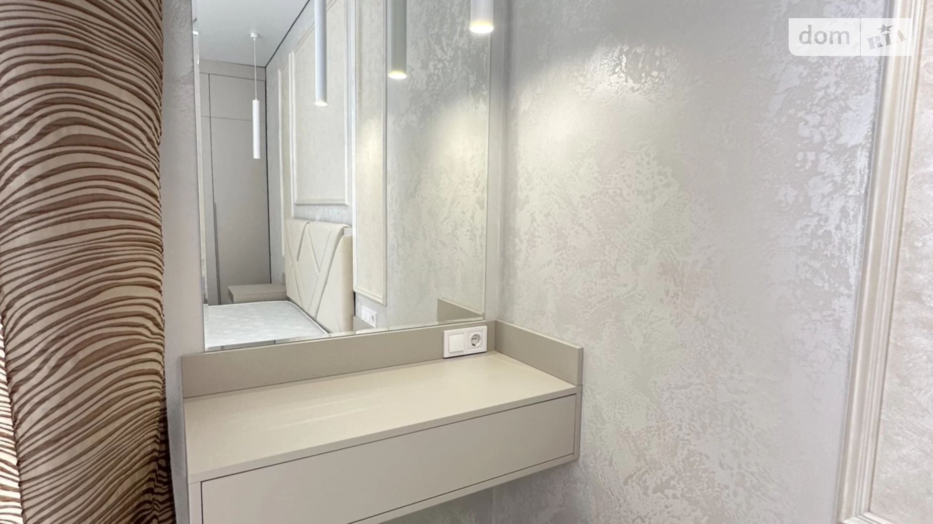 Продается 1-комнатная квартира 42.4 кв. м в Одессе, ул. Краснова, 1В - фото 4