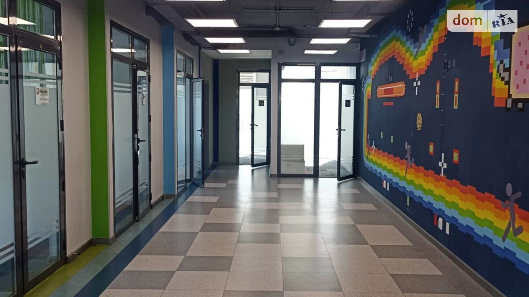 Сдается в аренду офис 829 кв. м в бизнес-центре, цена: 248700 грн - фото 4