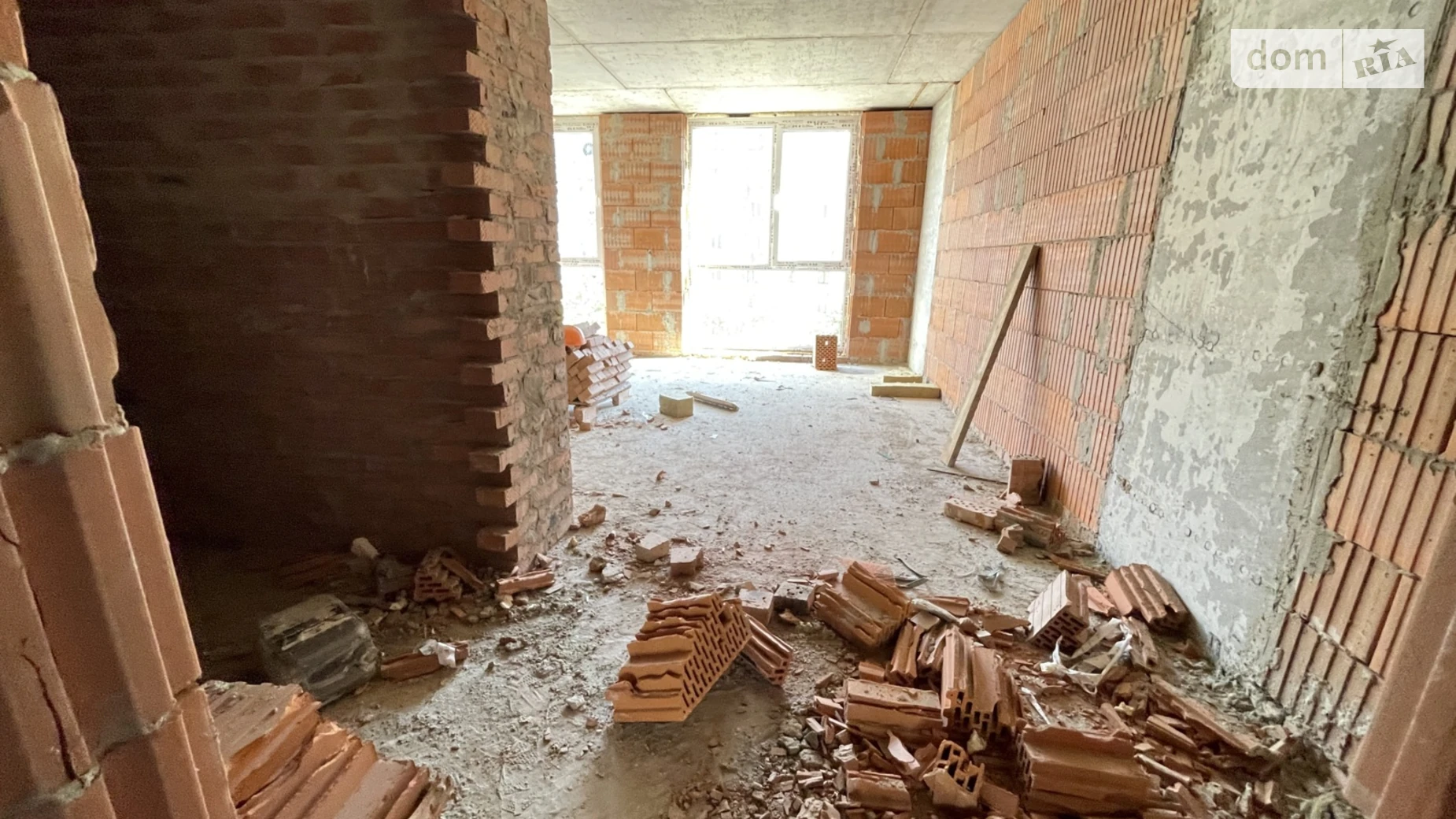 1-комнатная квартира 34.1 кв. м в Тернополе, ул. Бережанская, 42 - фото 2