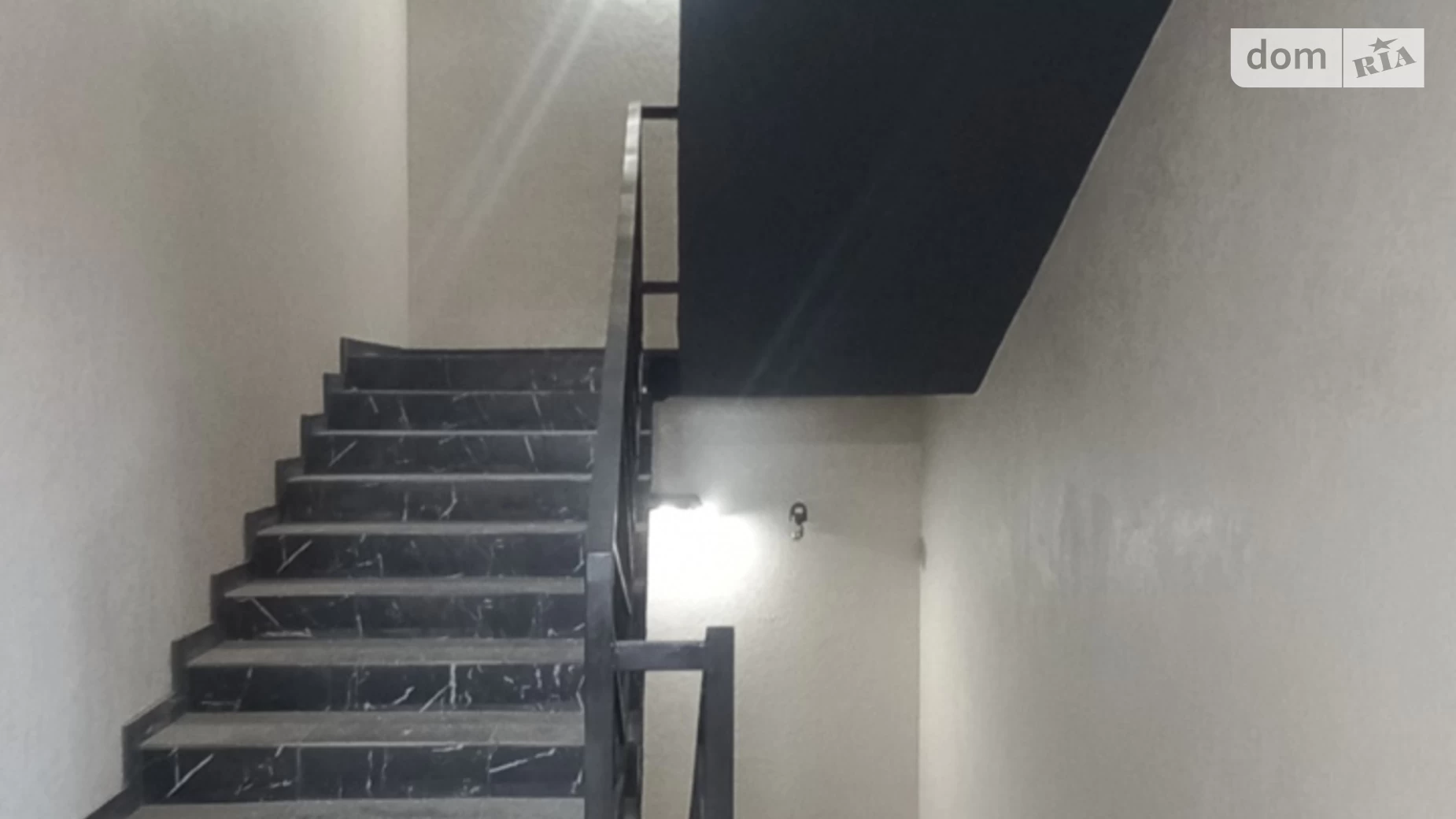 Продается 1-комнатная квартира 31 кв. м в Одессе, ул. Академика Заболотного - фото 3