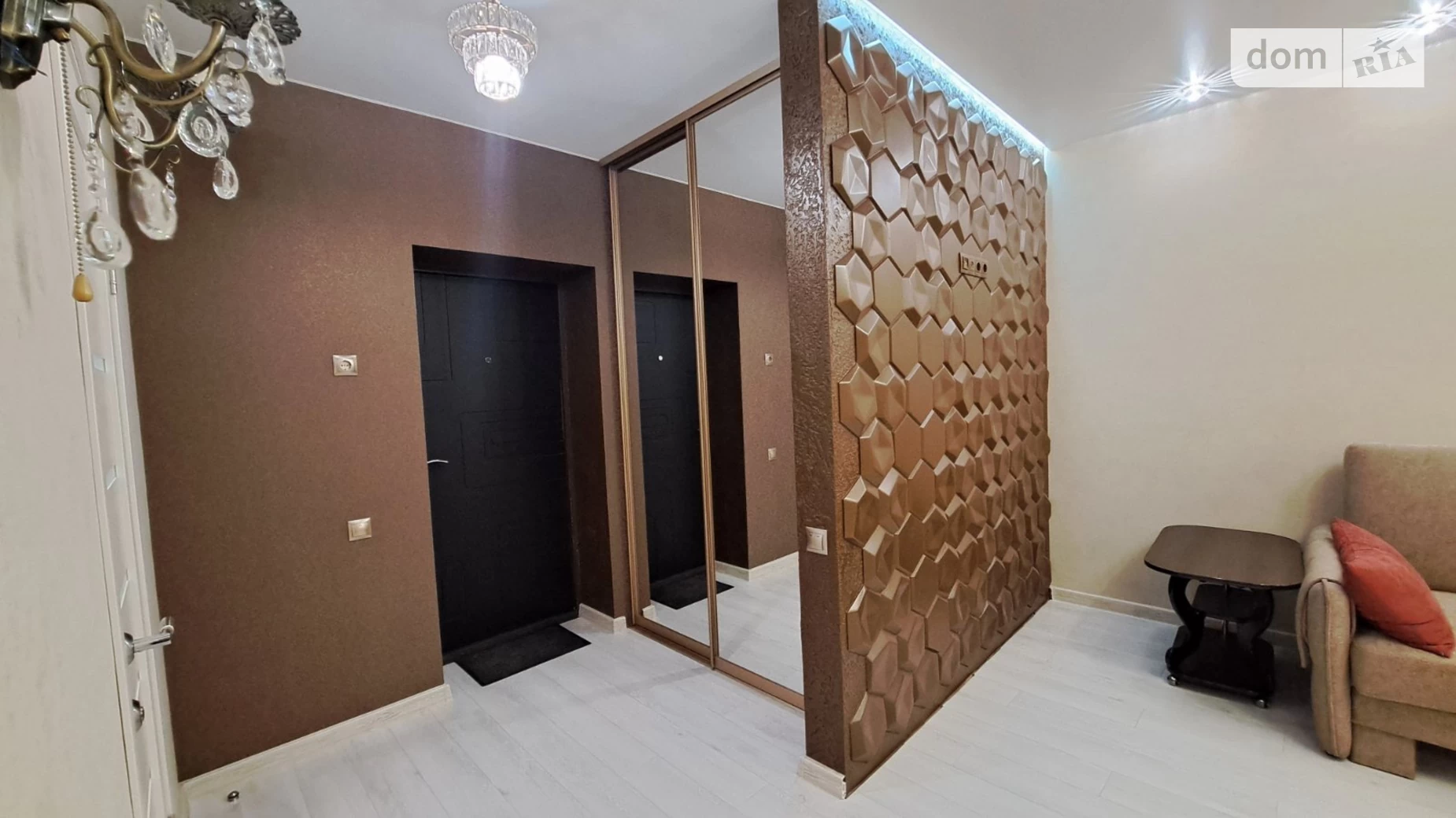 Продается 1-комнатная квартира 38 кв. м в Харькове, ул. Козакевича, 29 - фото 2