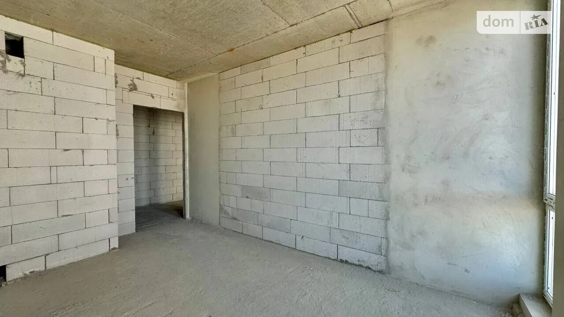 Продается 2-комнатная квартира 60.8 кв. м в Ивано-Франковске, ул. Надречная, 1 - фото 3