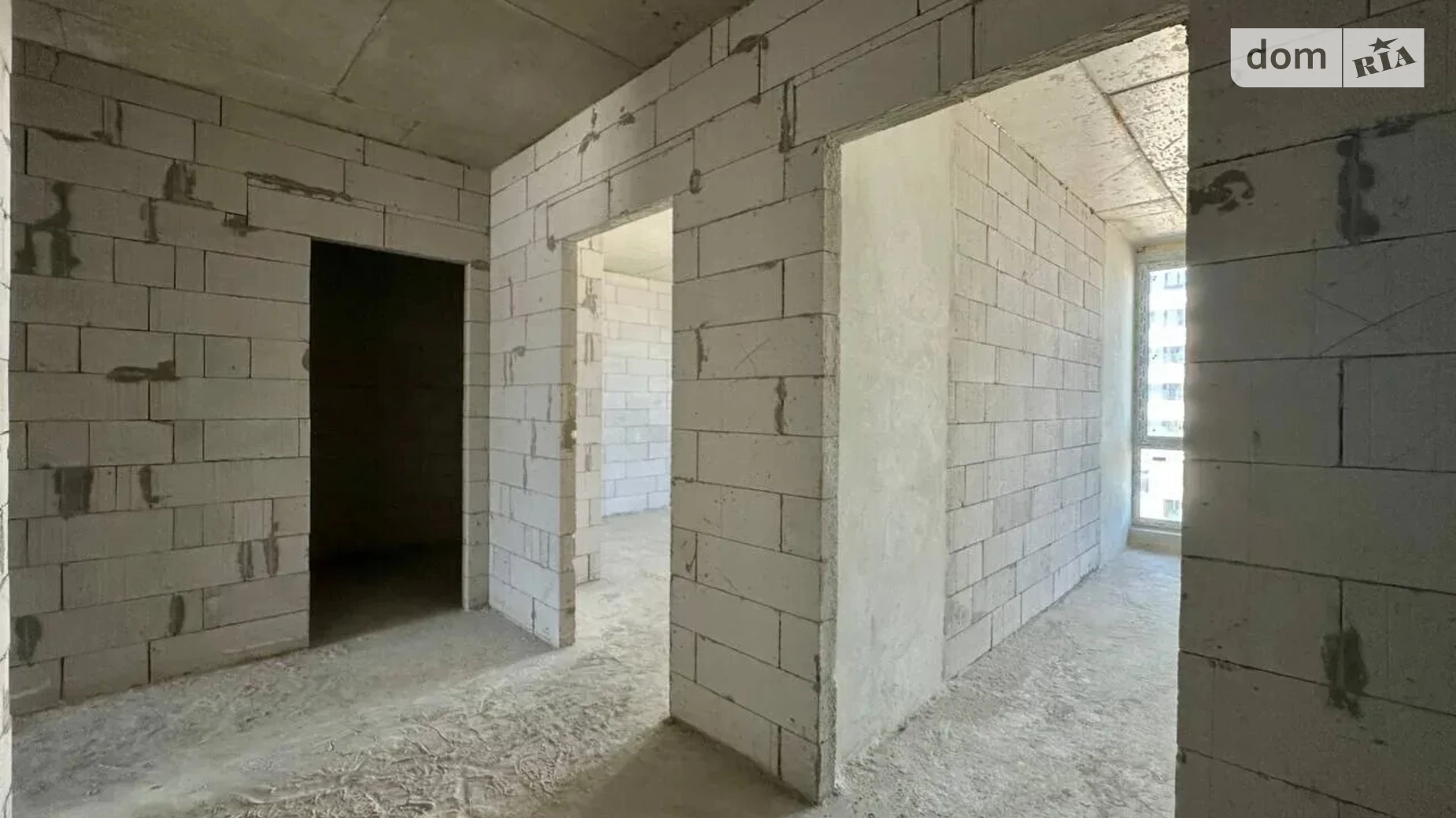 Продается 2-комнатная квартира 60.8 кв. м в Ивано-Франковске, ул. Надречная, 1 - фото 4