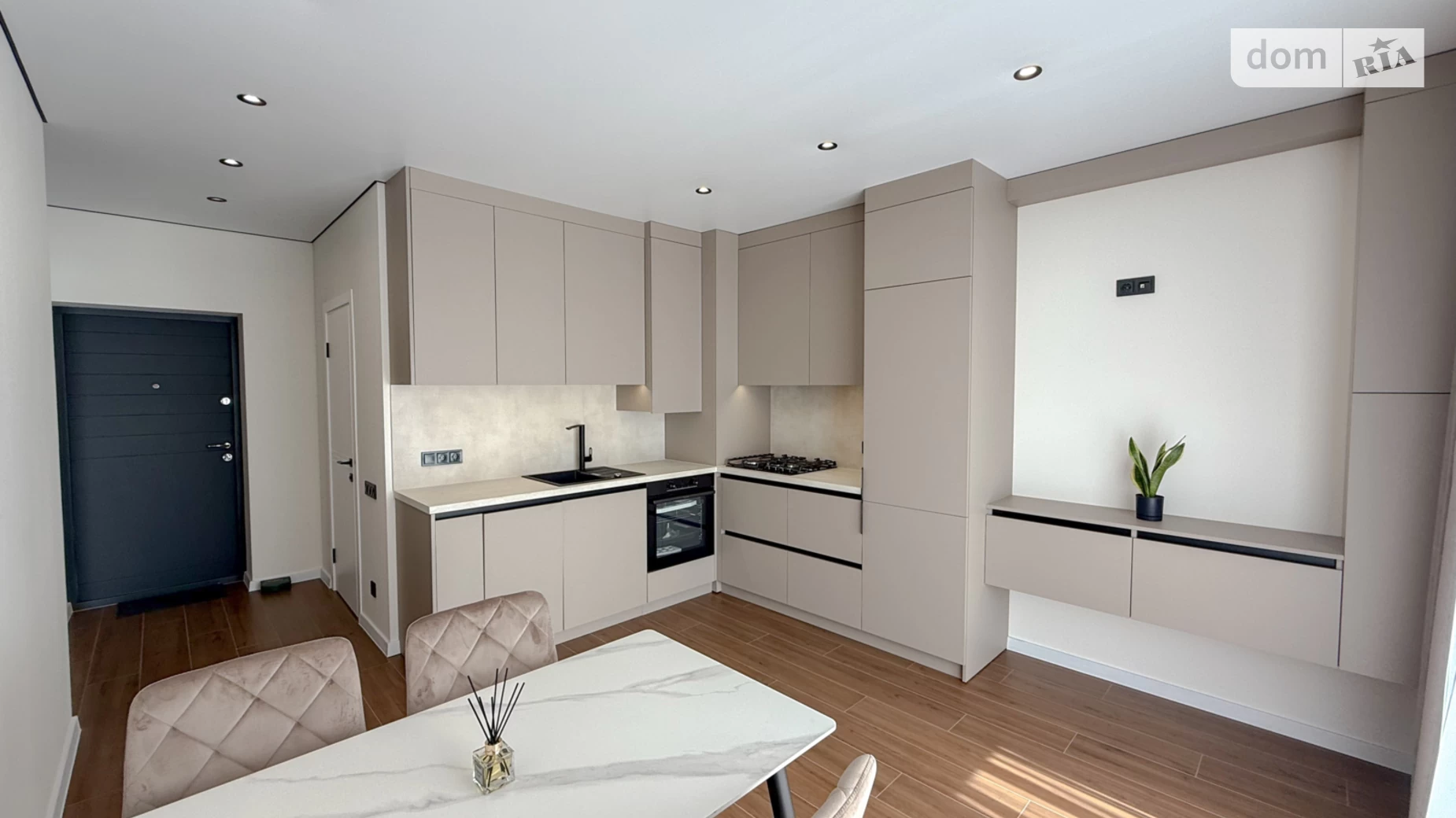 Продается 1-комнатная квартира 42 кв. м в Ровно, ул. Николая Боголюбова, 5 - фото 4