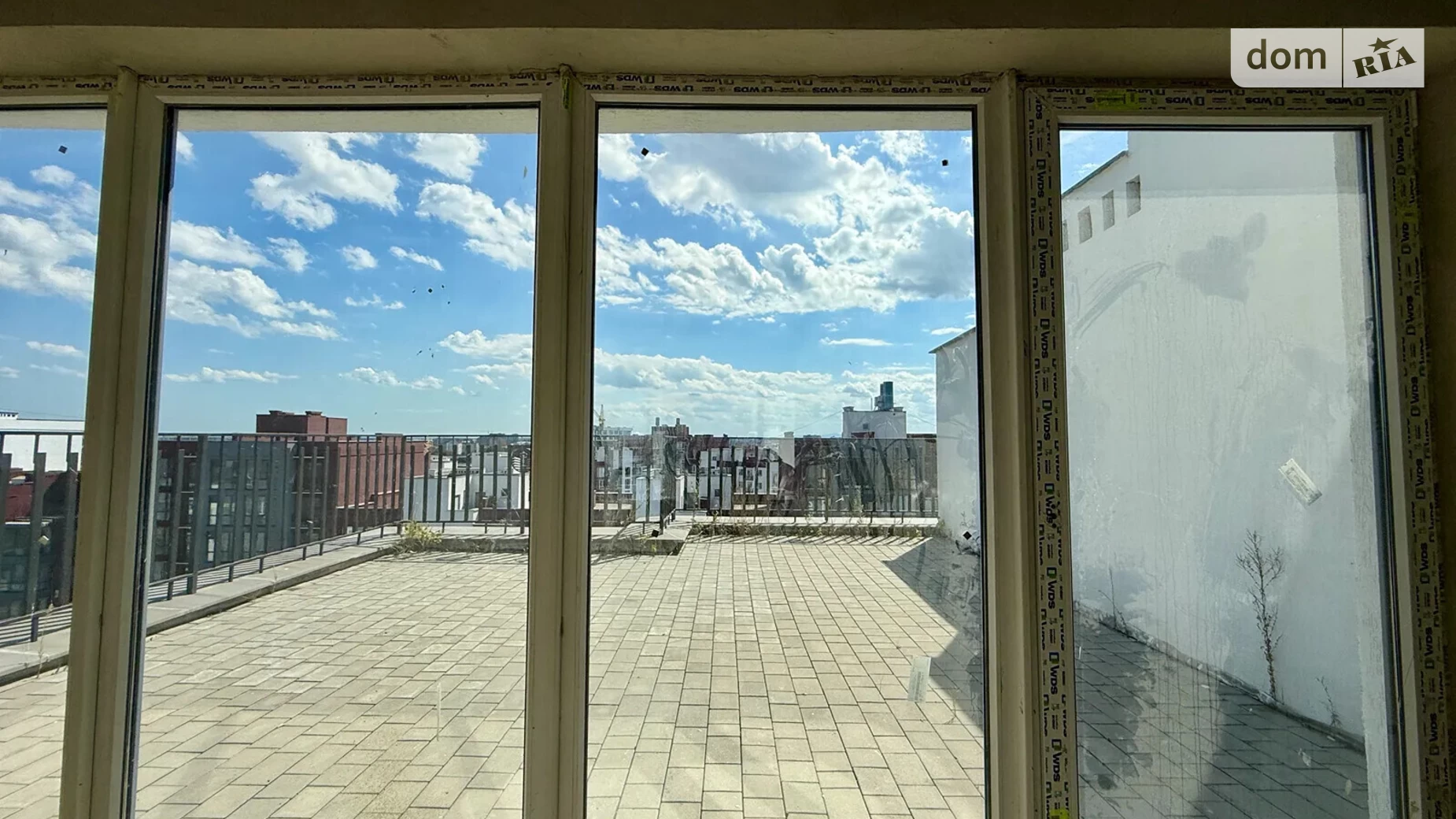 Продается 2-комнатная квартира 150 кв. м в Ивано-Франковске, ул. Княгинин, 44 - фото 4