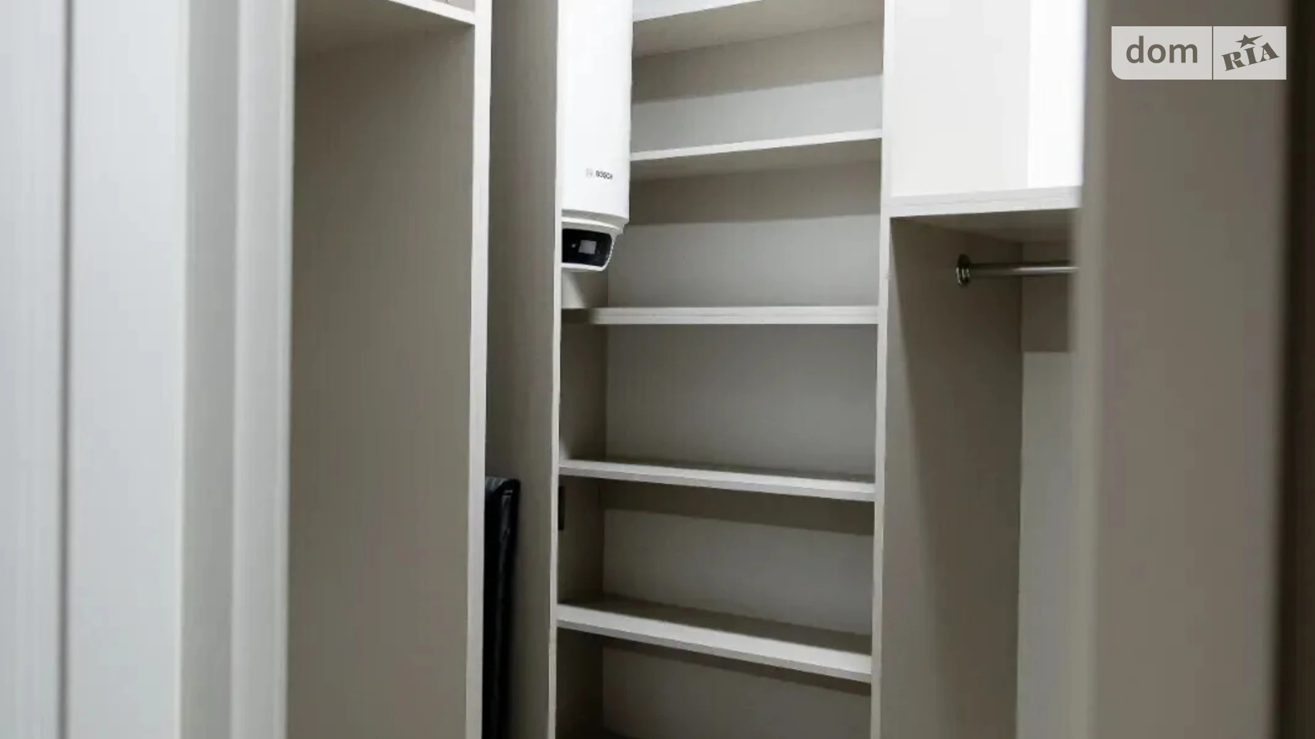 Продается 2-комнатная квартира 69 кв. м в Ивано-Франковске, ул. Волошина Августина, 2Б - фото 3