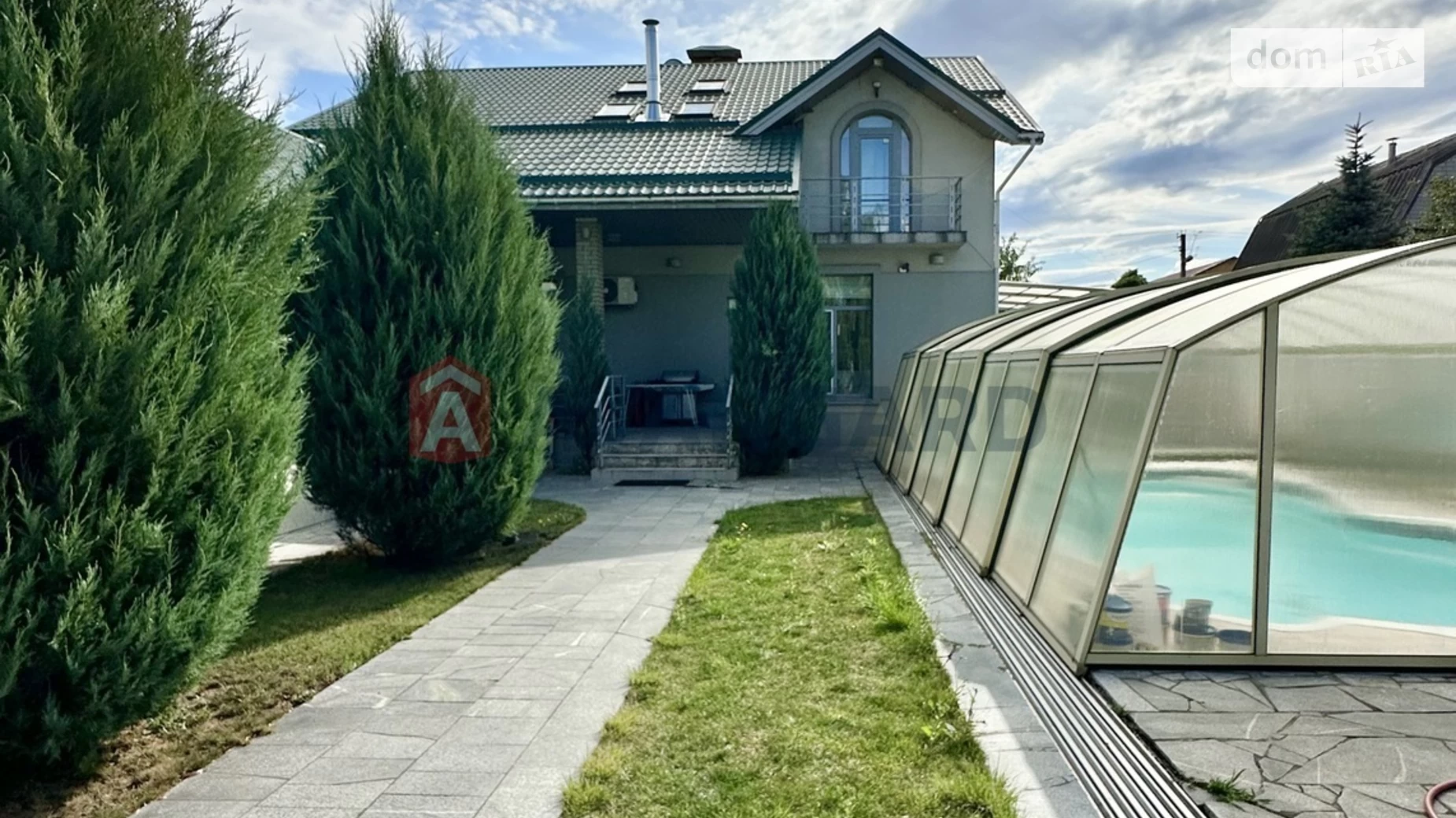 Продается дом на 2 этажа 240 кв. м с садом, цена: 300000 $ - фото 4