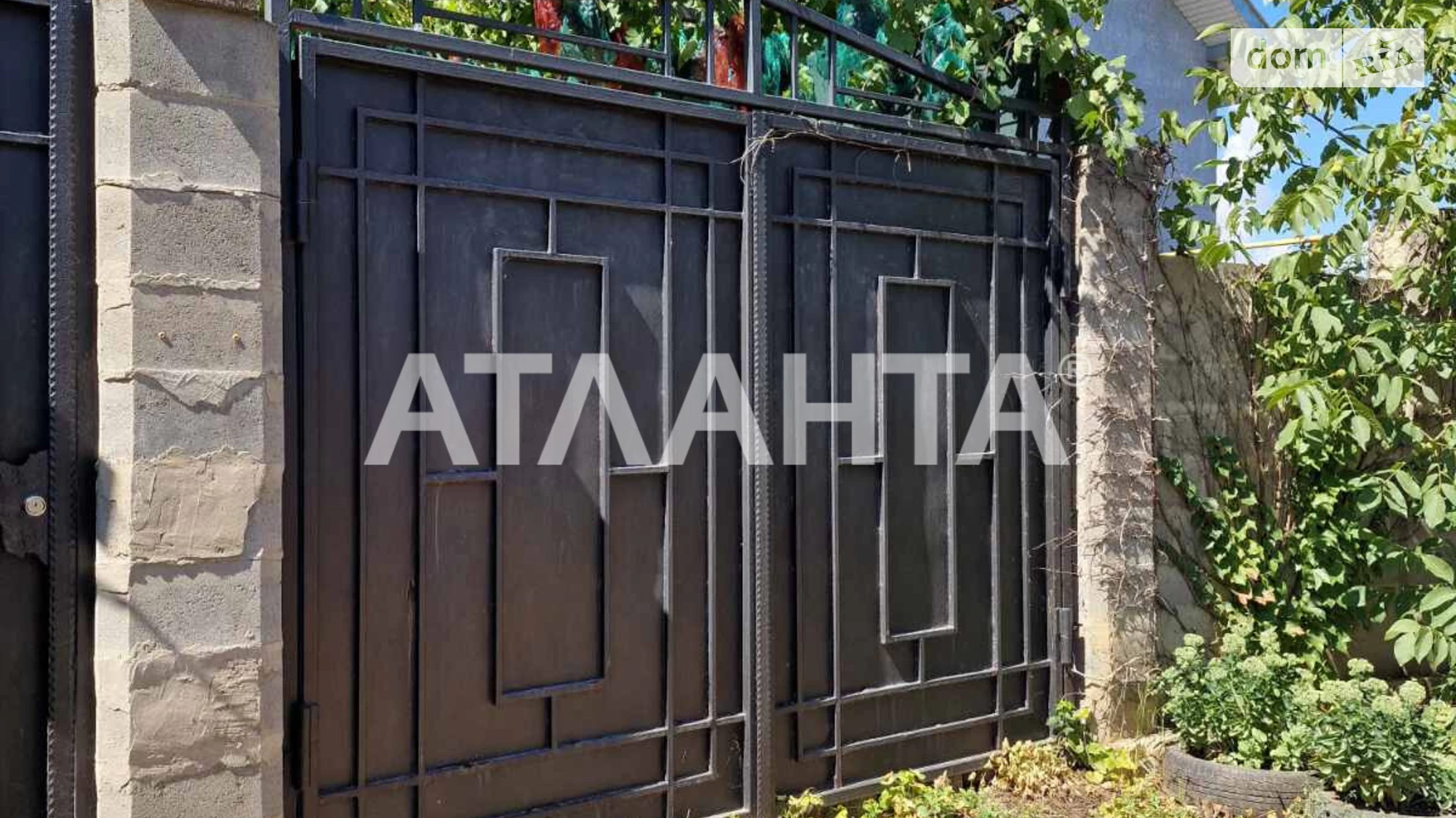 Продается дом на 2 этажа 75 кв. м с гаражом, цена: 50000 $ - фото 2