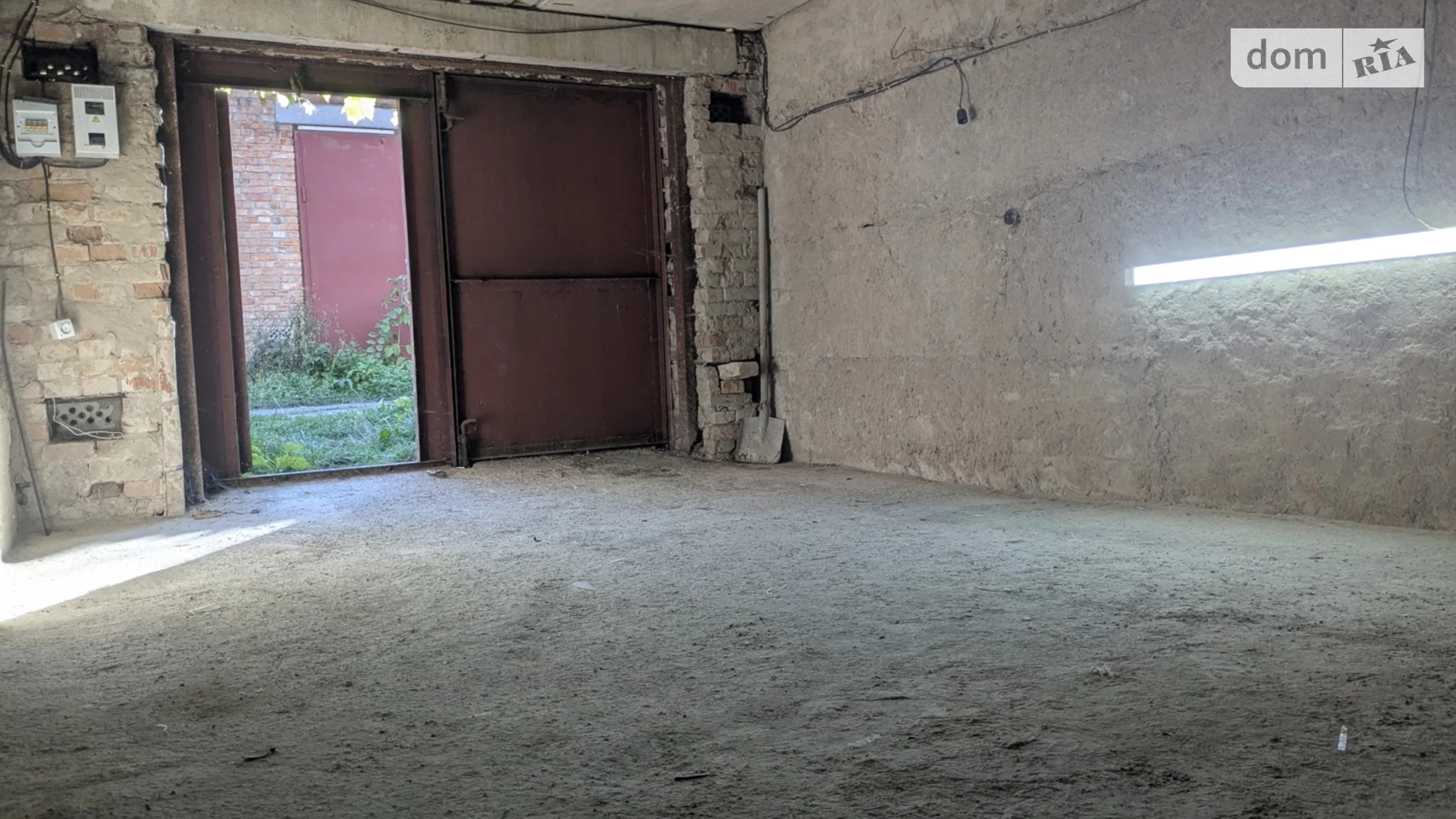 Здається в оренду місце в гаражному кооперативі під легкове авто на 20 кв. м, цена: 3500 грн - фото 2