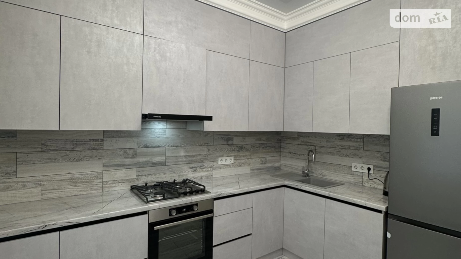 Сдается в аренду 1-комнатная квартира 44 кв. м в Ровно, ул. Защитников Мариуполя(Костромская) - фото 2