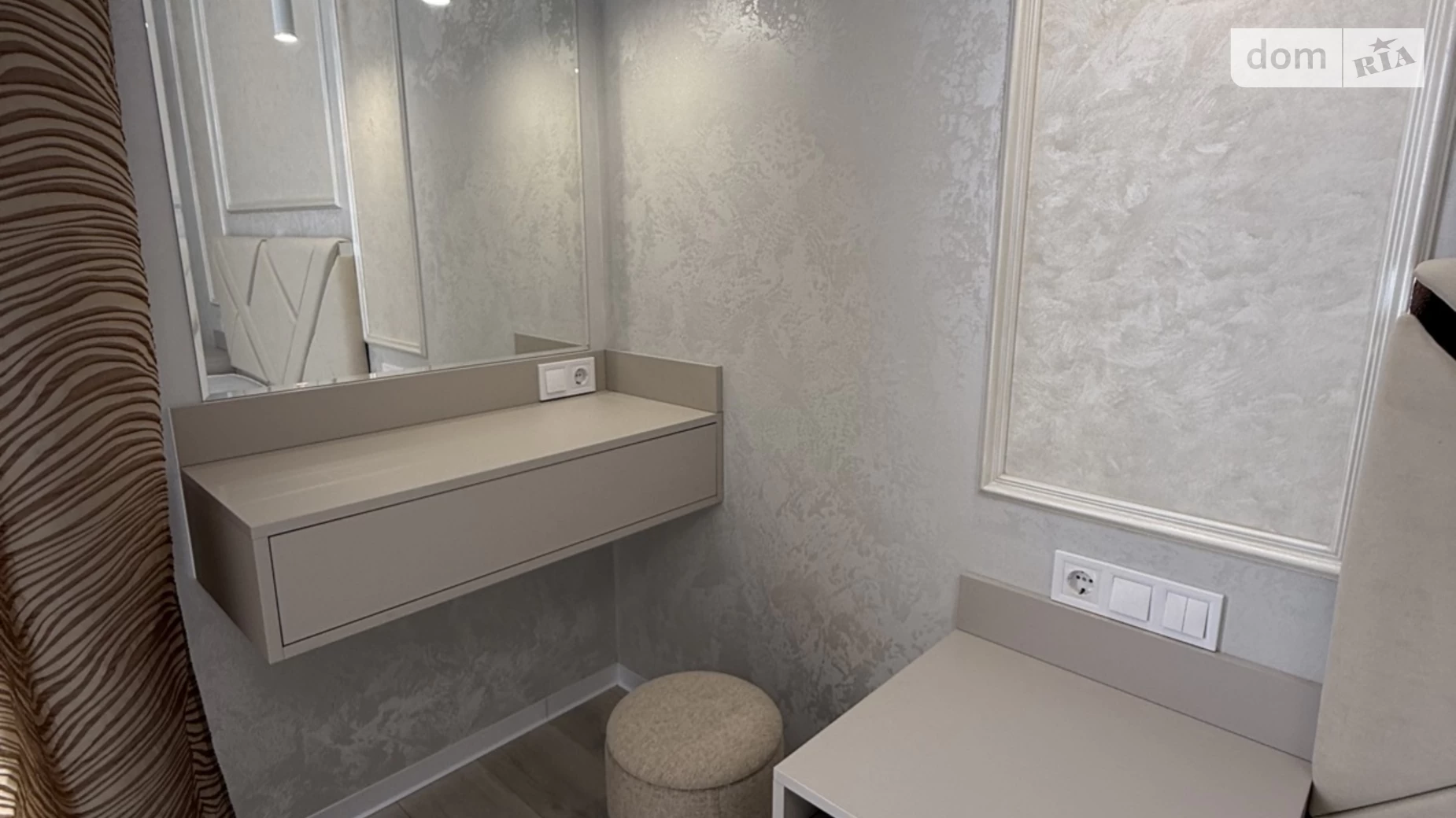 Продается 1-комнатная квартира 42 кв. м в Одессе, ул. Краснова, 1В - фото 3