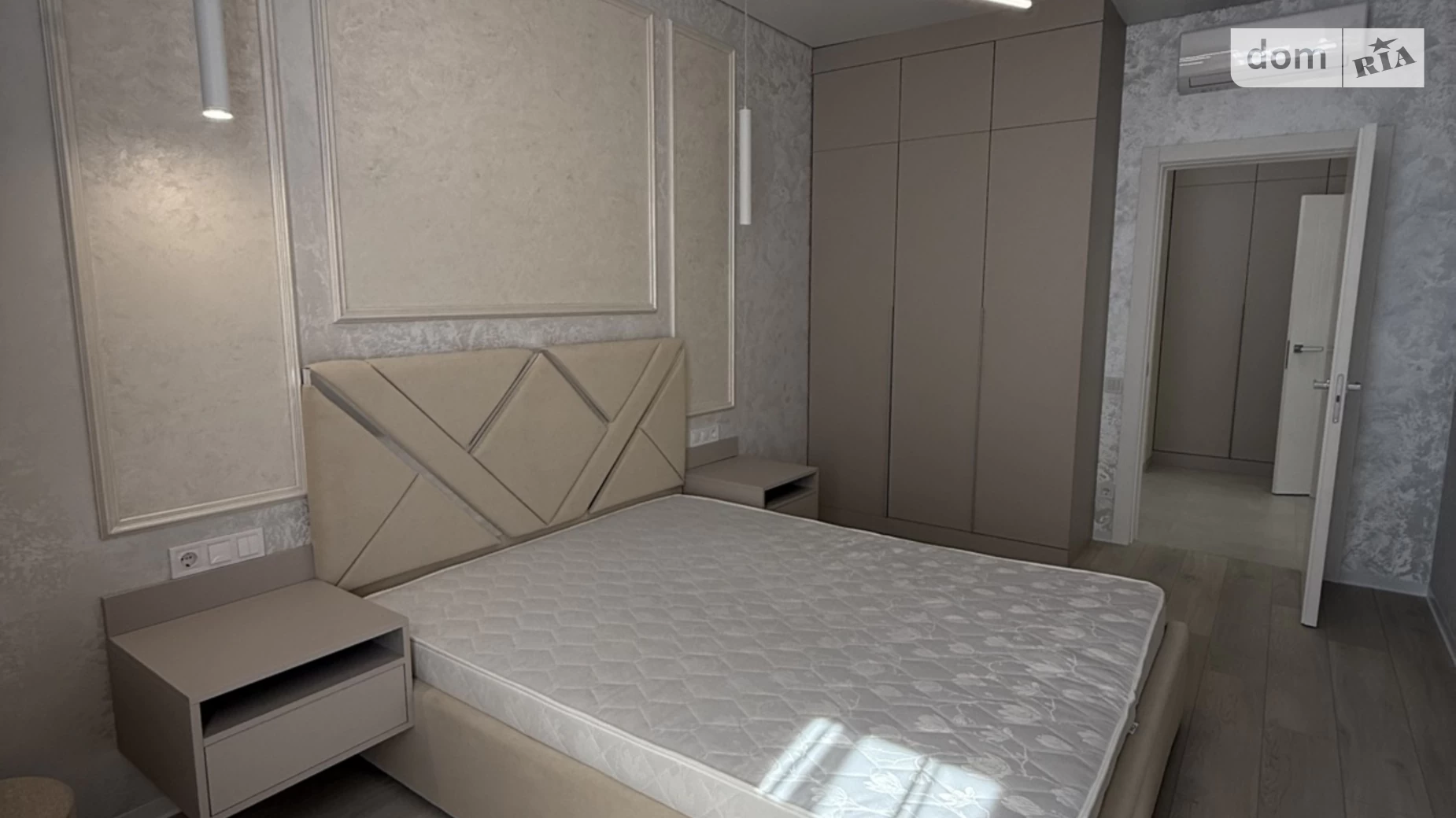 Продается 1-комнатная квартира 42 кв. м в Одессе, ул. Краснова, 1В - фото 4