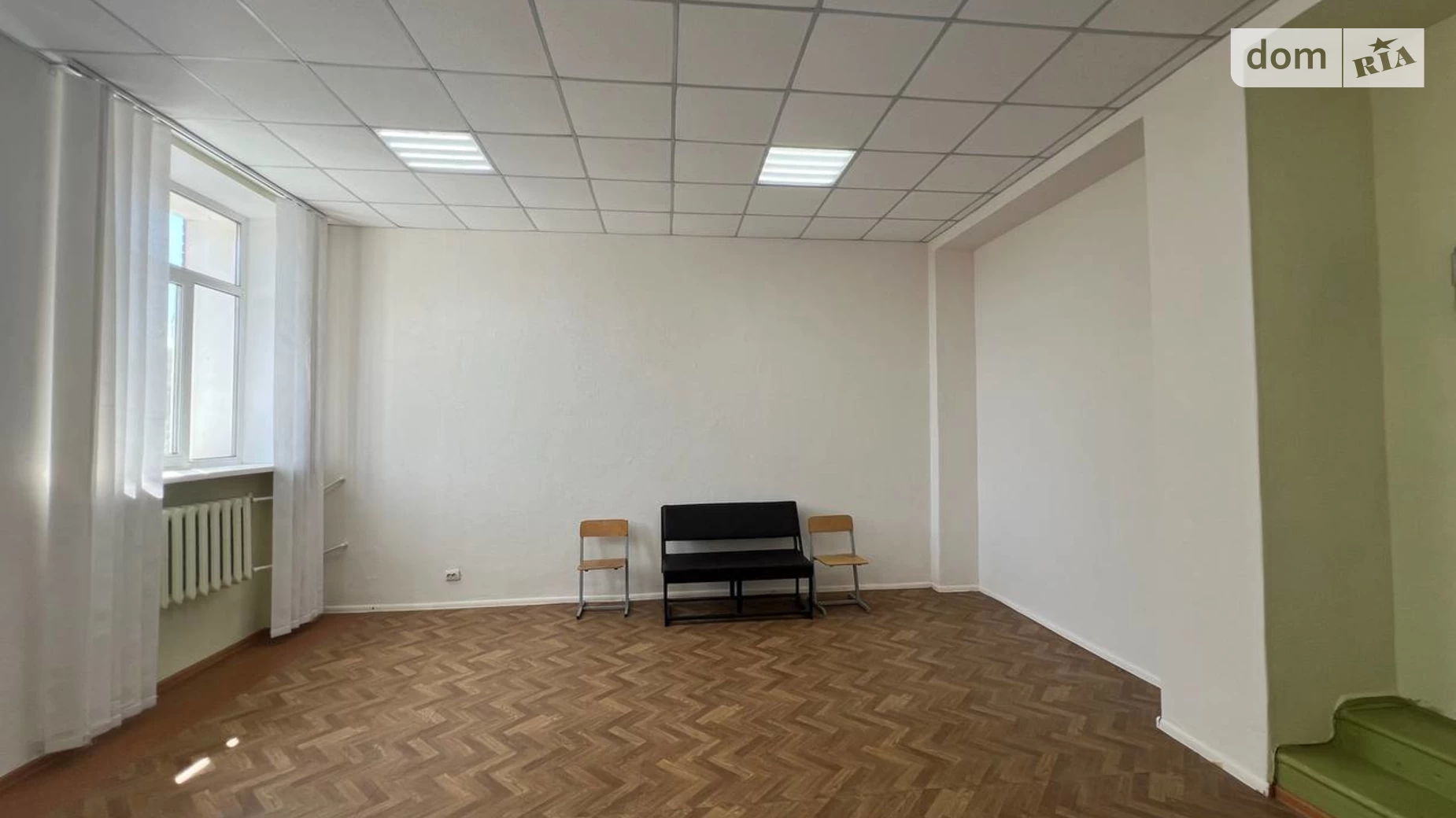 Сдается в аренду офис 35 кв. м в бизнес-центре, цена: 13475 грн - фото 3