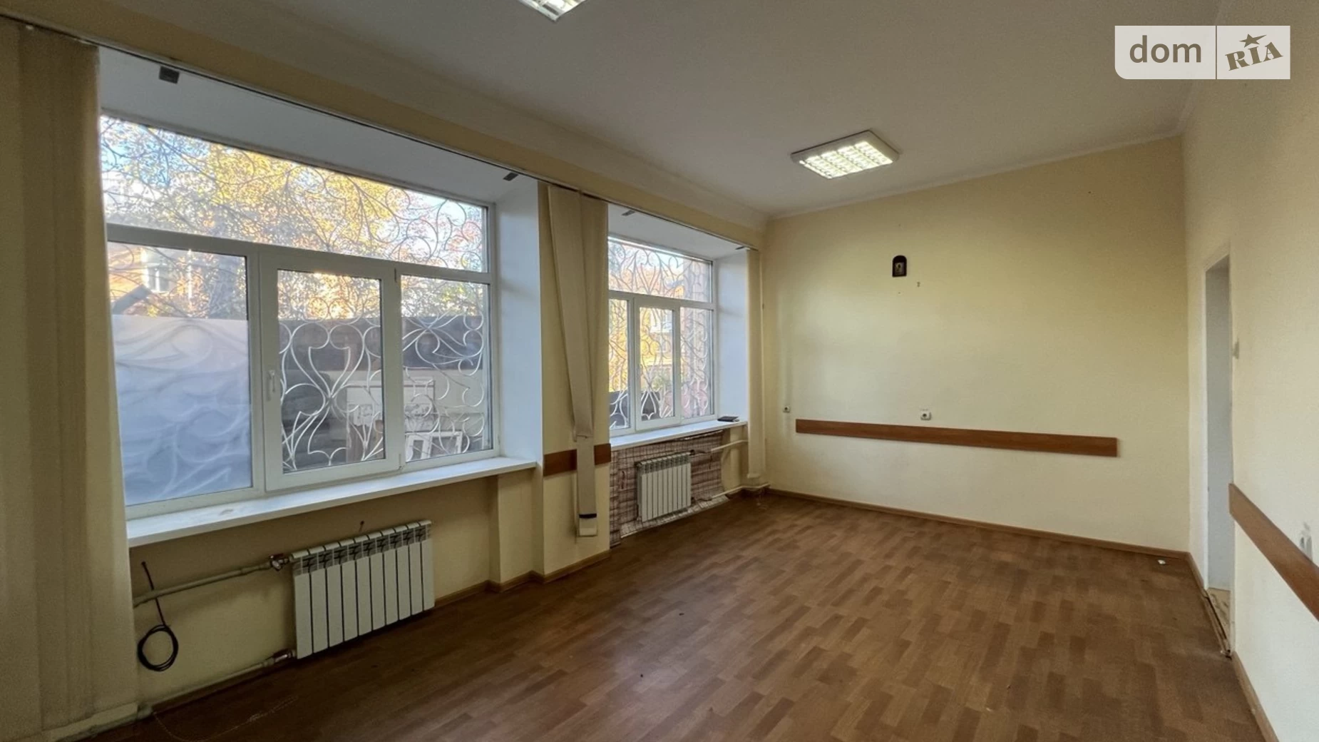 Сдается в аренду офис 44 кв. м в бизнес-центре, цена: 16940 грн - фото 2