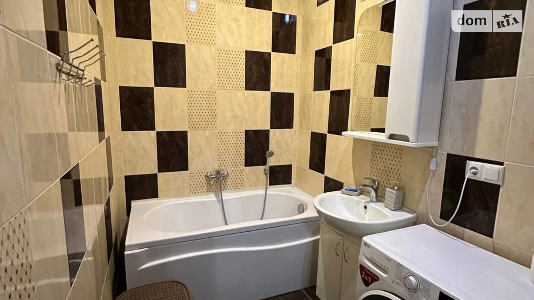 Сдается в аренду 1-комнатная квартира 50 кв. м в Одессе, ул. Академика Заболотного, 63/1 - фото 3