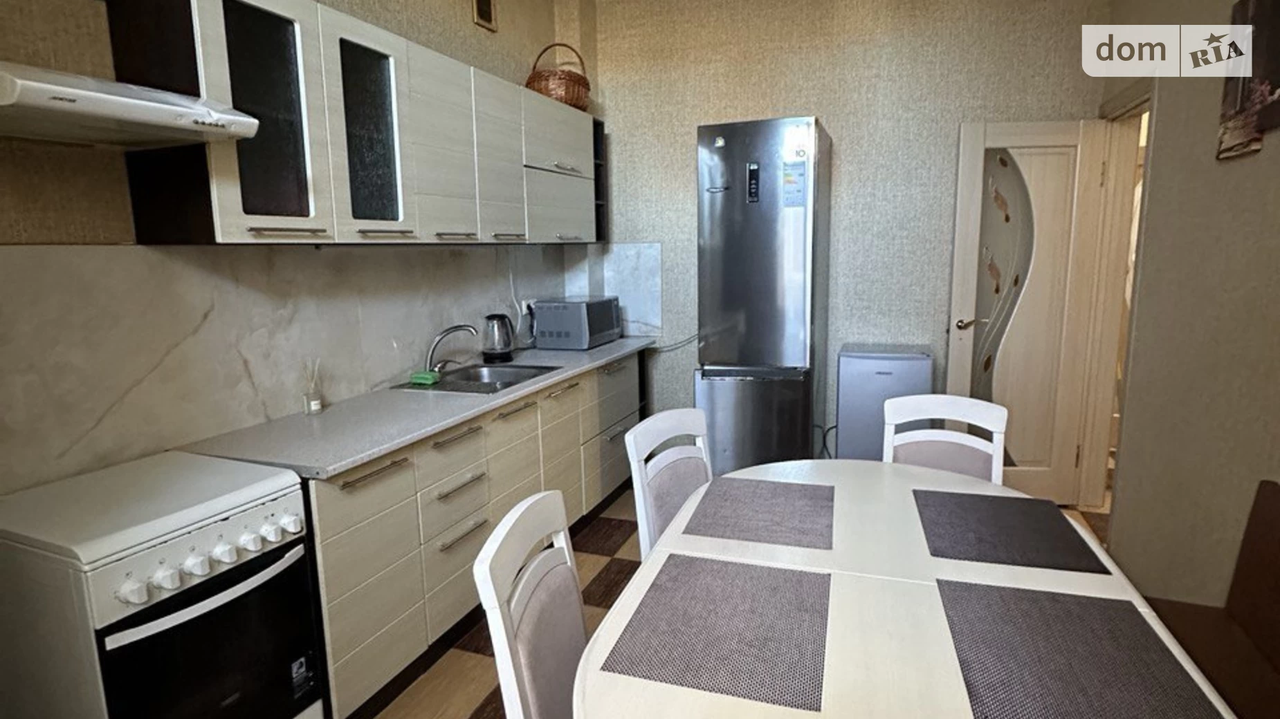 Сдается в аренду 1-комнатная квартира 50 кв. м в Одессе, ул. Академика Заболотного, 63/1 - фото 4