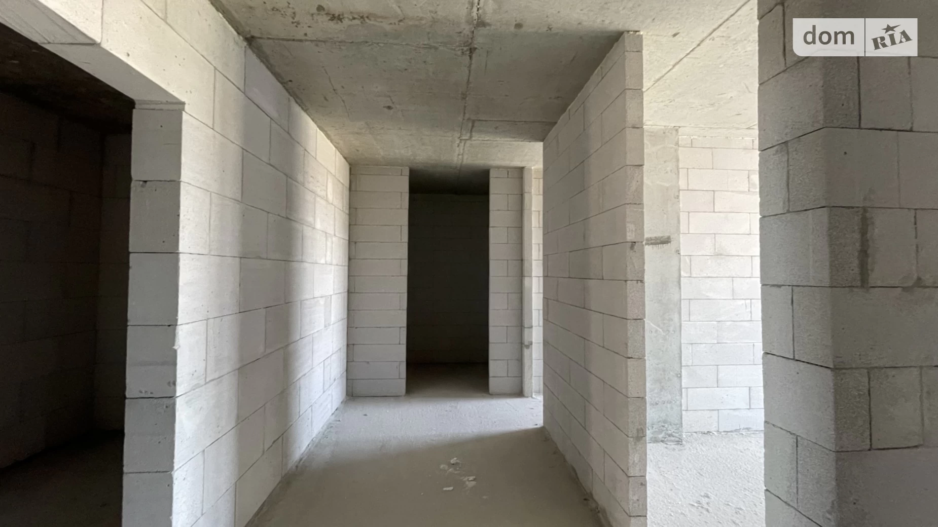 Продается 2-комнатная квартира 60 кв. м в Ивано-Франковске, ул. Хриплинская - фото 3