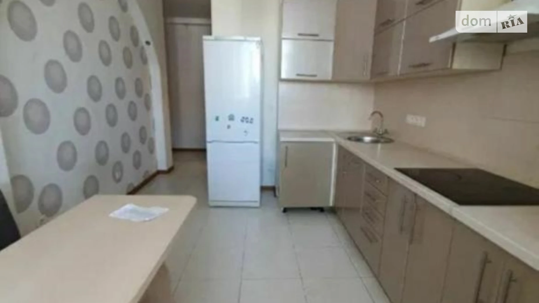 Продается 1-комнатная квартира 49 кв. м в Киеве, ул. Чавдар Елизаветы, 11 - фото 2