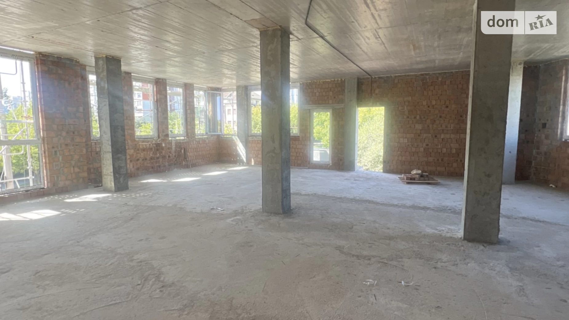 Продается офис 203 кв. м в бизнес-центре, цена: 263900 $ - фото 2