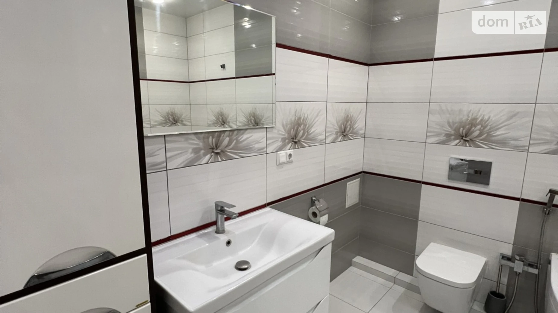 Здається в оренду 2-кімнатна квартира 82 кв. м у Хмельницькому, вул. Степана Бандери - фото 4