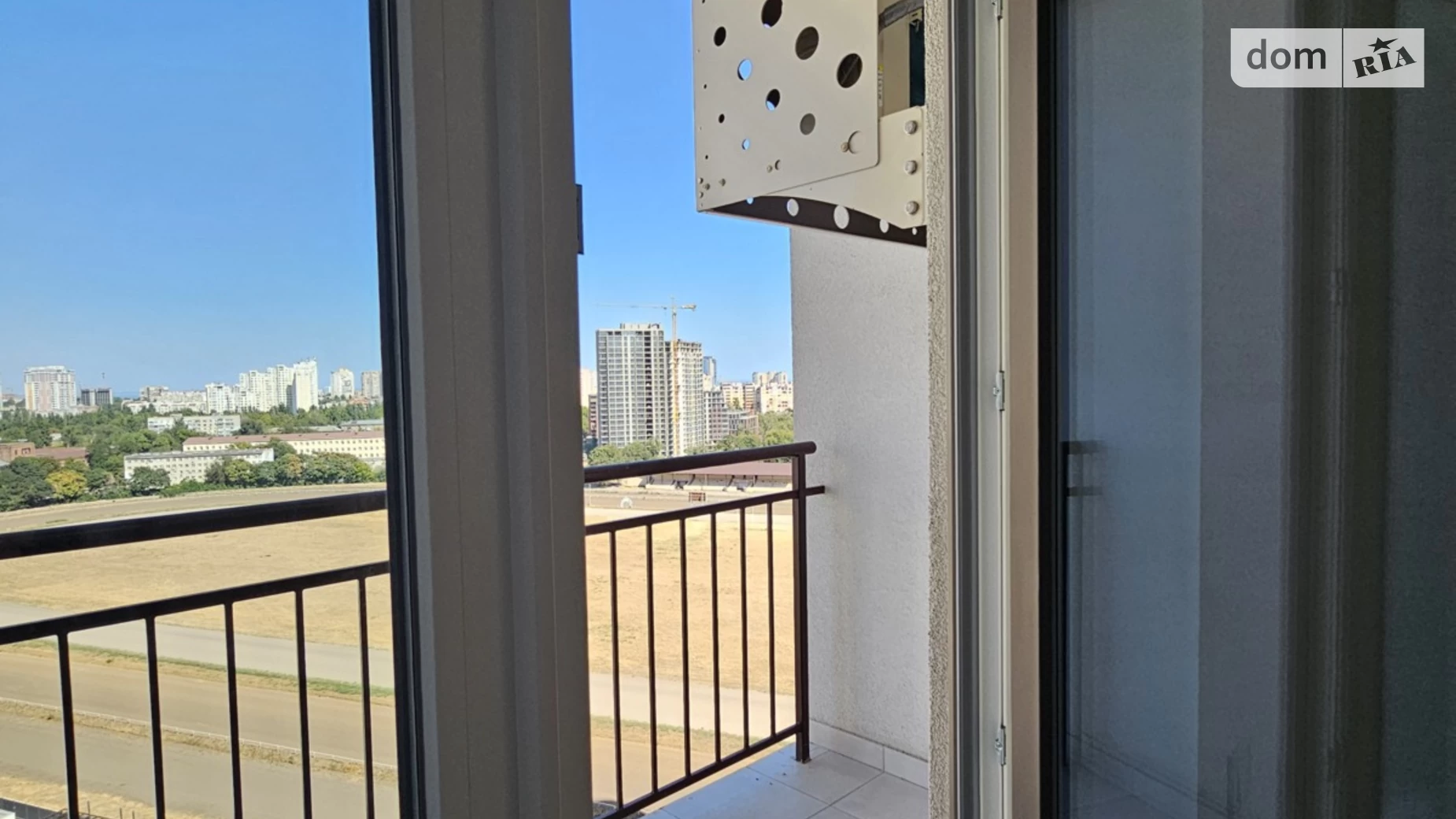 Продается 1-комнатная квартира 43 кв. м в Одессе, ул. Краснова - фото 2