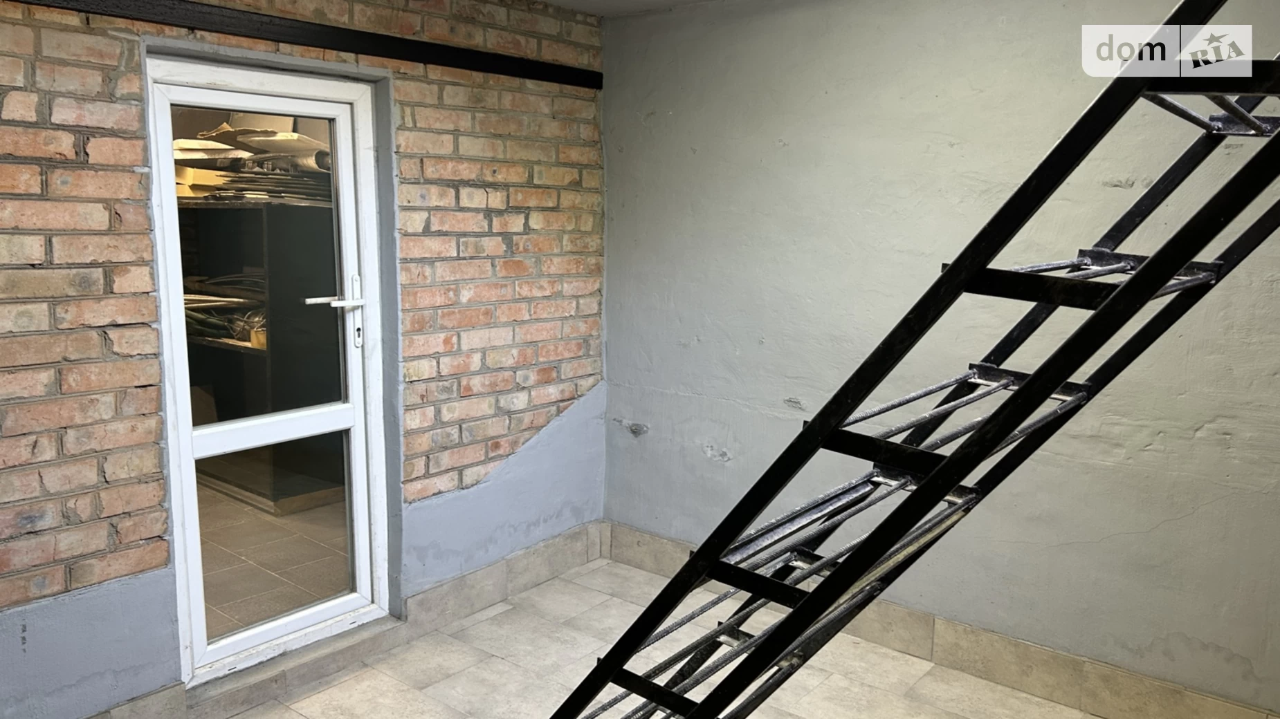 Продается место в гаражном кооперативе под легковое авто на 38.7 кв. м, цена: 24000 $ - фото 5