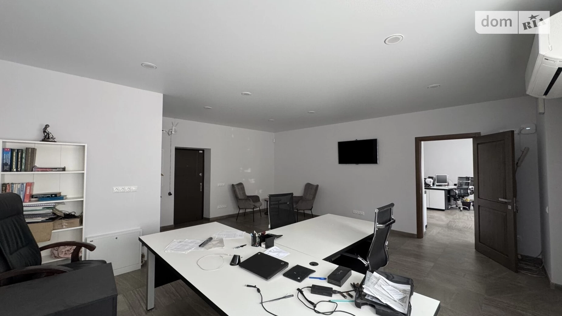 Продается офис 150 кв. м в бизнес-центре, цена: 280000 $ - фото 5