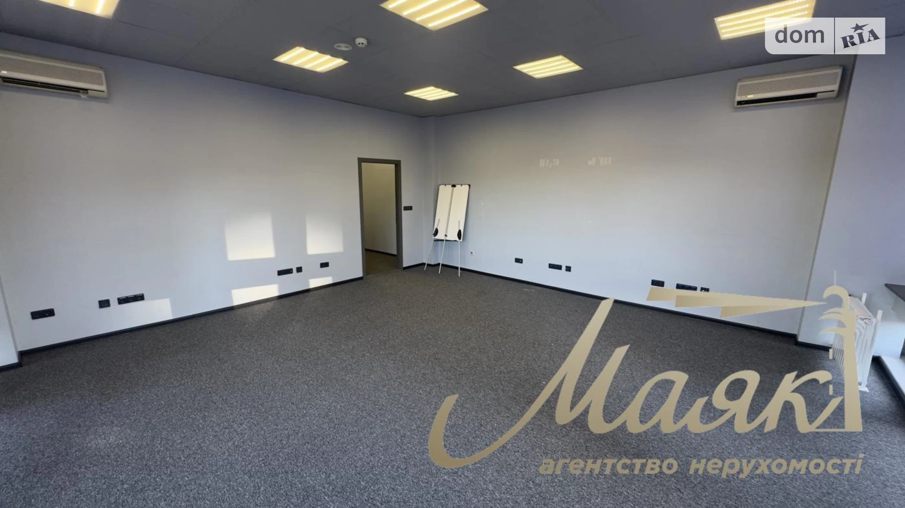 Сдается в аренду офис 146 кв. м в бизнес-центре, цена: 1480 $ - фото 4