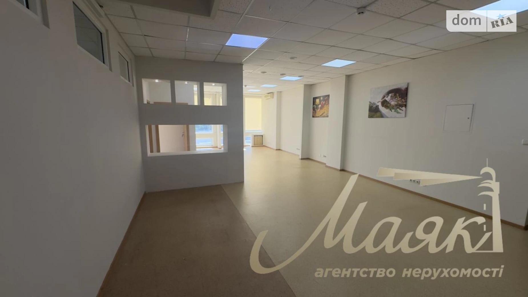 Сдается в аренду офис 139 кв. м в бизнес-центре, цена: 1180 $ - фото 3