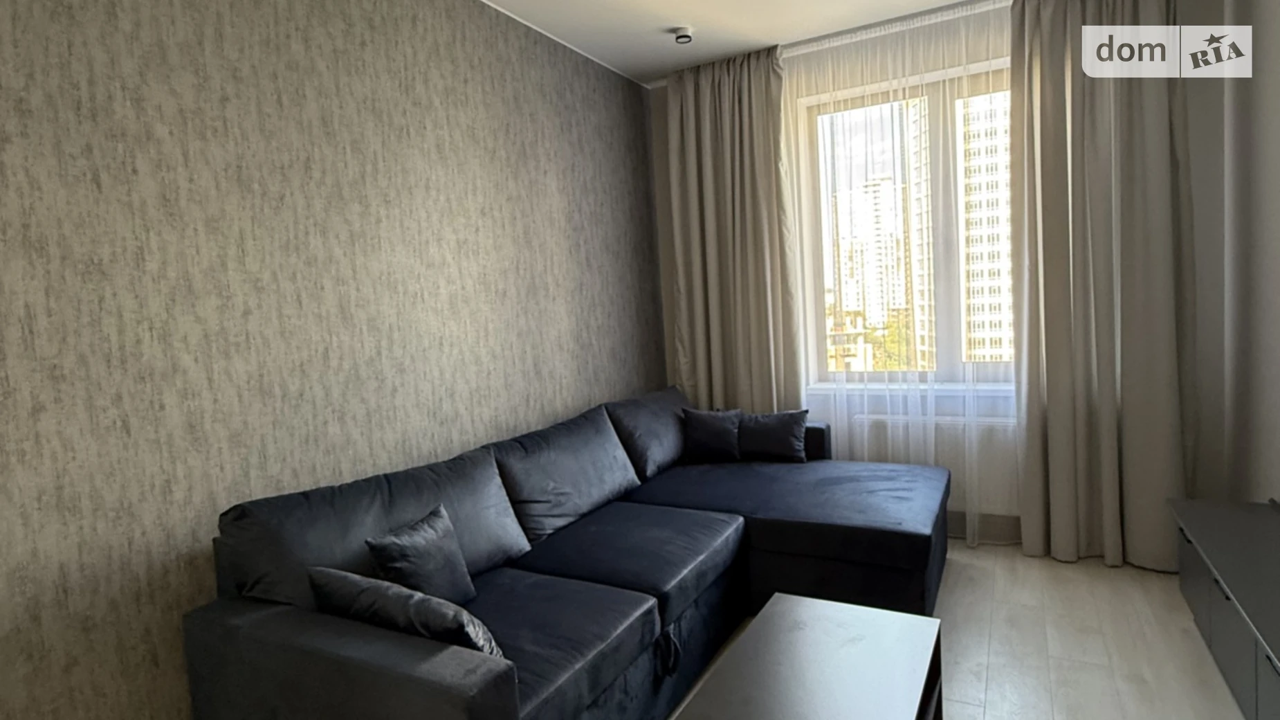 Продается 1-комнатная квартира 45 кв. м в Одессе, ул. Генуэзская, 1/1 - фото 2