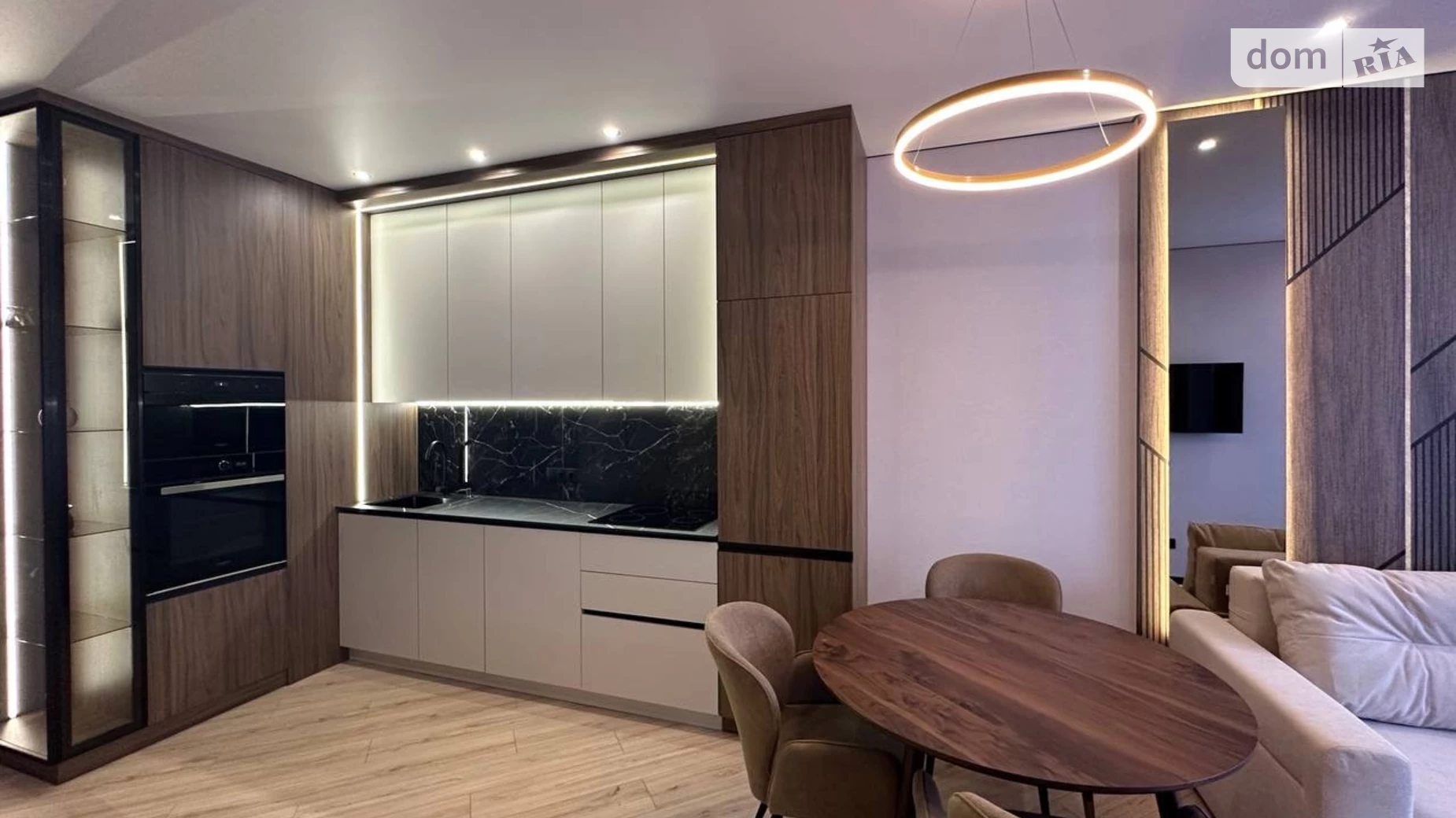 Продается 1-комнатная квартира 44 кв. м в Одессе, ул. Генуэзская, 1/1 - фото 2