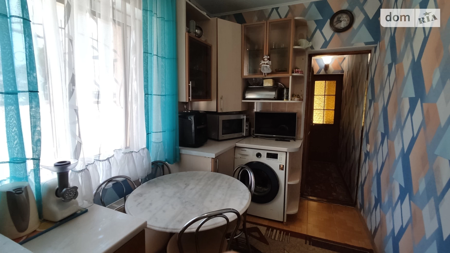 Продается дом на 2 этажа 180 кв. м с участком, цена: 120000 $ - фото 4