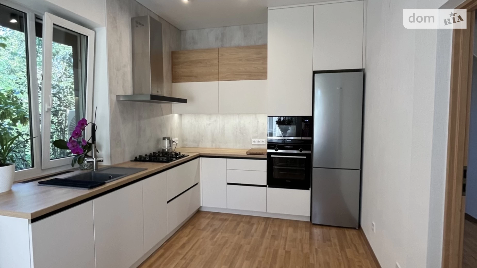 Продається будинок 3 поверховий 300 кв. м з гаражем, цена: 300000 $ - фото 2