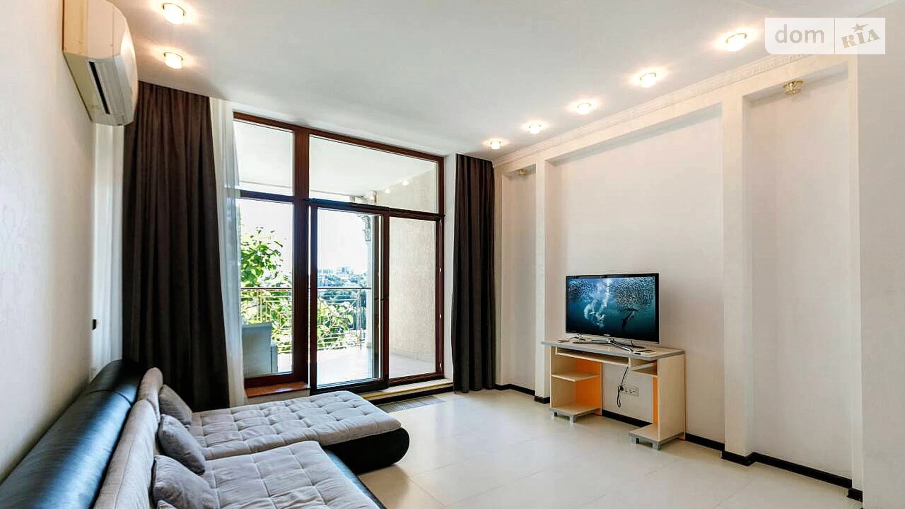 Сдается в аренду 3-комнатная квартира 130 кв. м в Одессе, плато Аркадийское(Гагаринское), 5/3 - фото 2