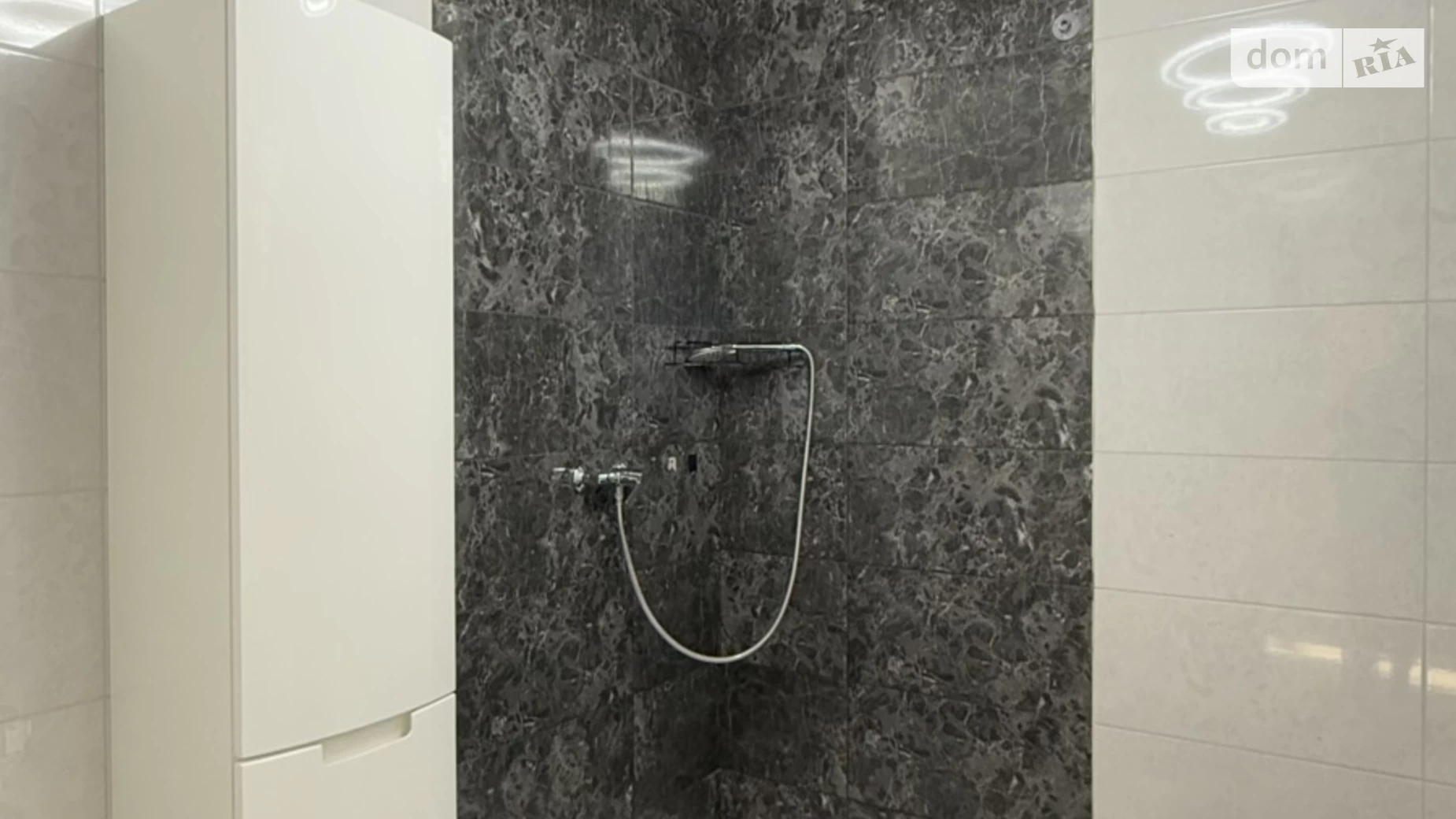 Продается дом на 2 этажа 230 кв. м с балконом, цена: 110000 $ - фото 3