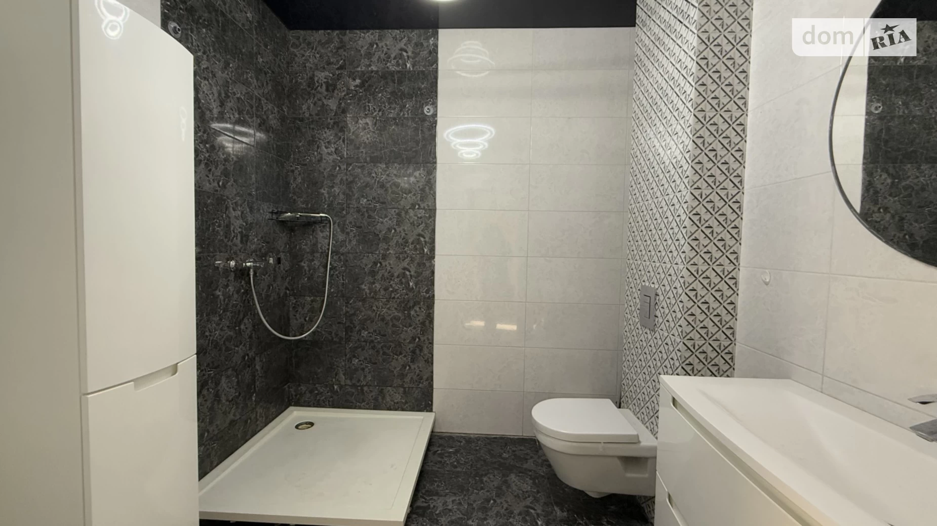 Продается дом на 2 этажа 230 кв. м с балконом, цена: 110000 $ - фото 2
