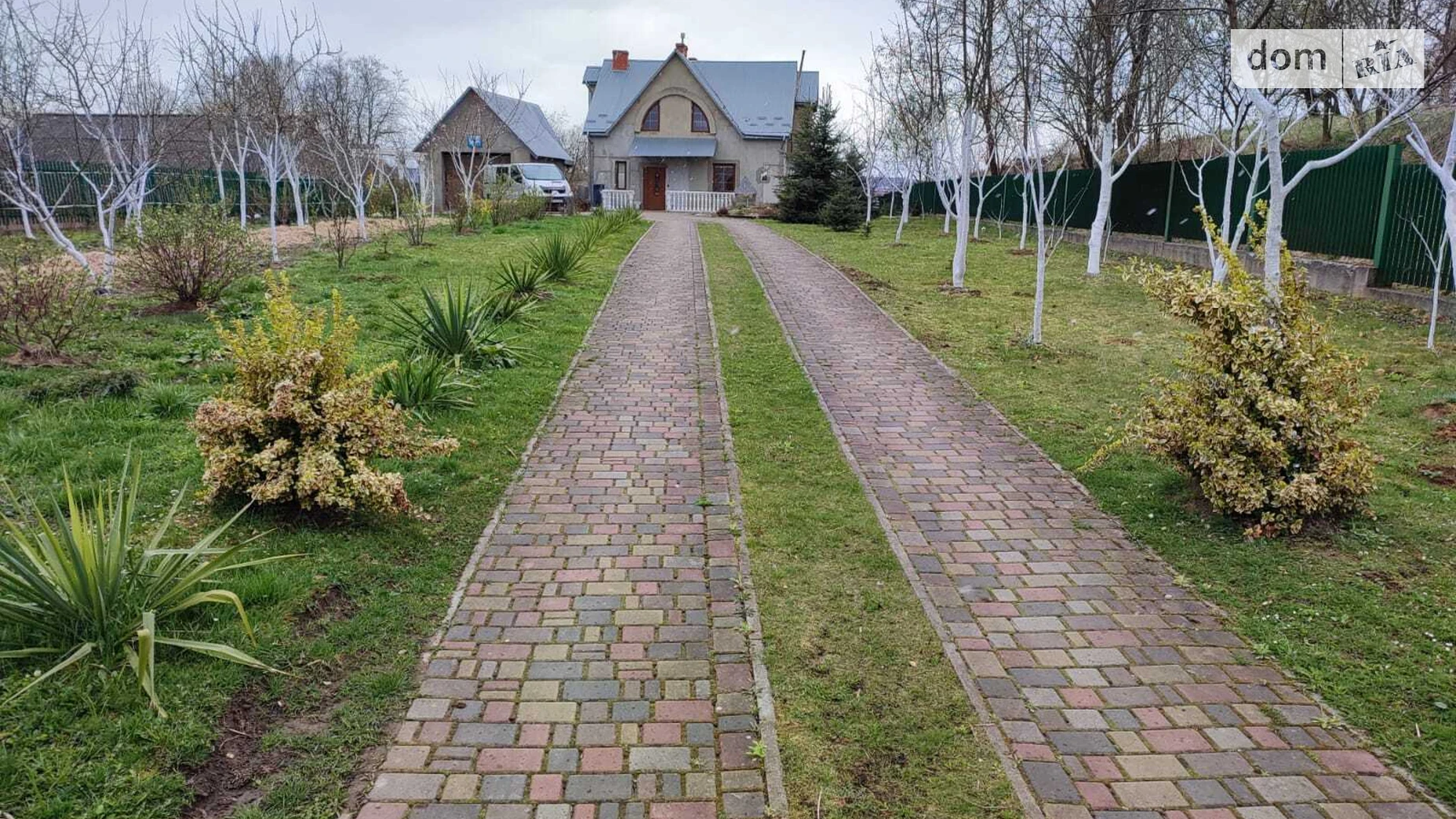 Продается дом на 2 этажа 164.9 кв. м с участком, цена: 165000 € - фото 2