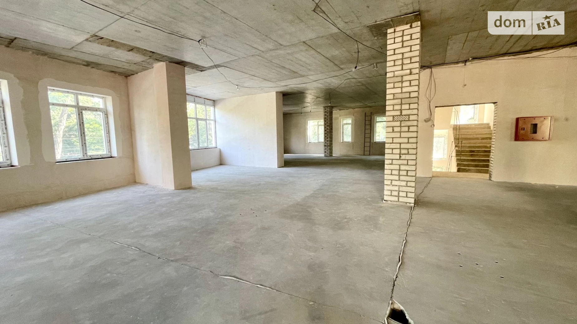 Сдается в аренду помещения свободного назначения 925.7 кв. м в 3-этажном здании, цена: 259000 грн - фото 4